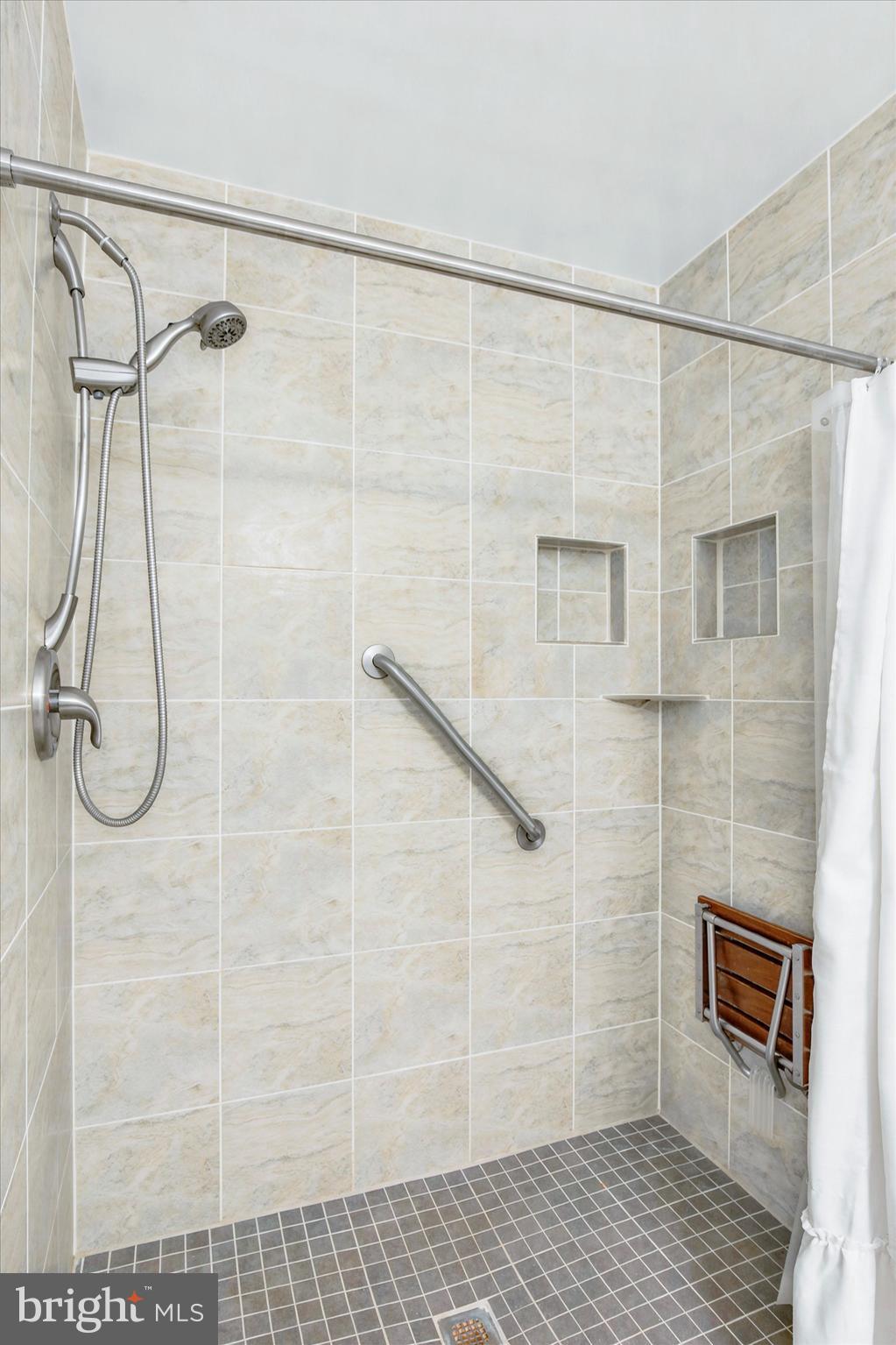 ARBOURS AT MORGAN CR - Residential