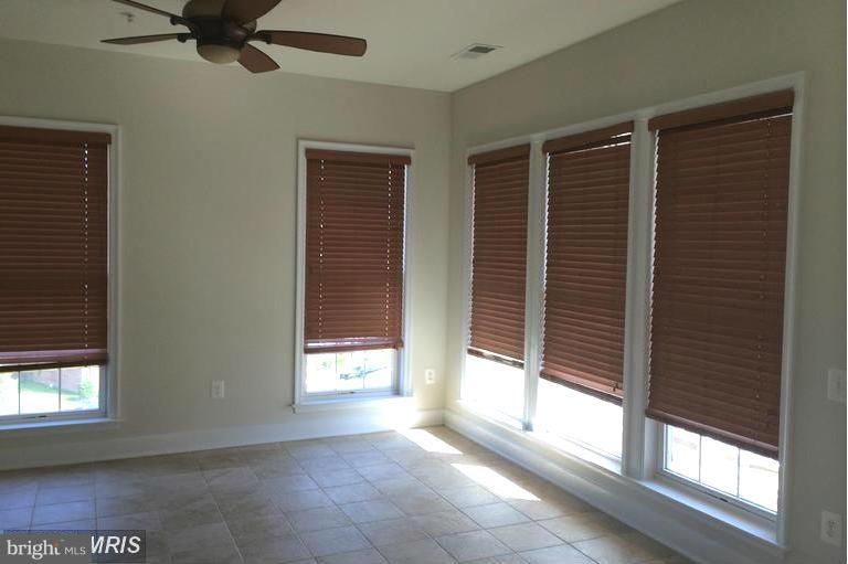 POTOMAC CLUB - Residential Lease