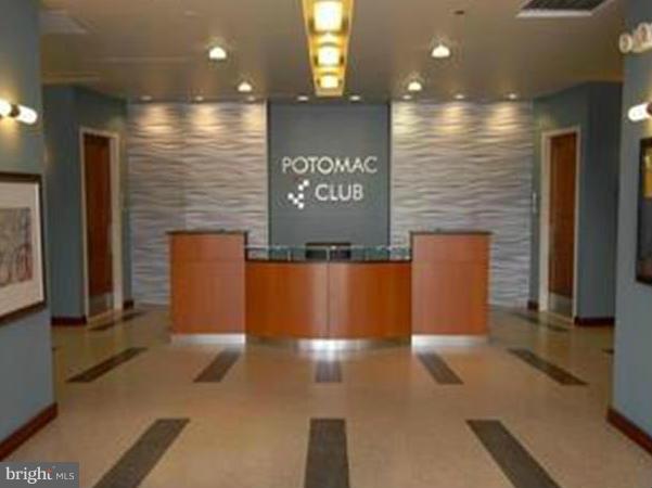 POTOMAC CLUB - Residential Lease