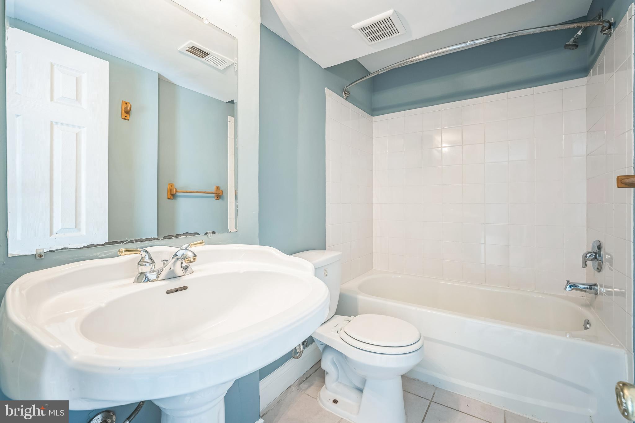 CHERRYDALE - Residential Lease