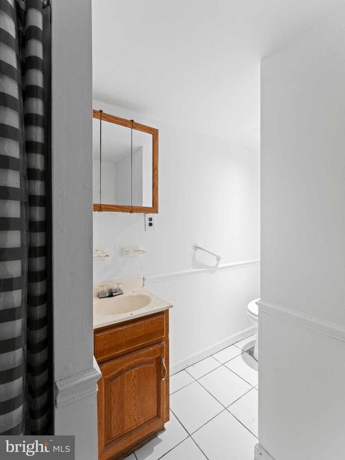 MAYFAIR (WEST) - Residential