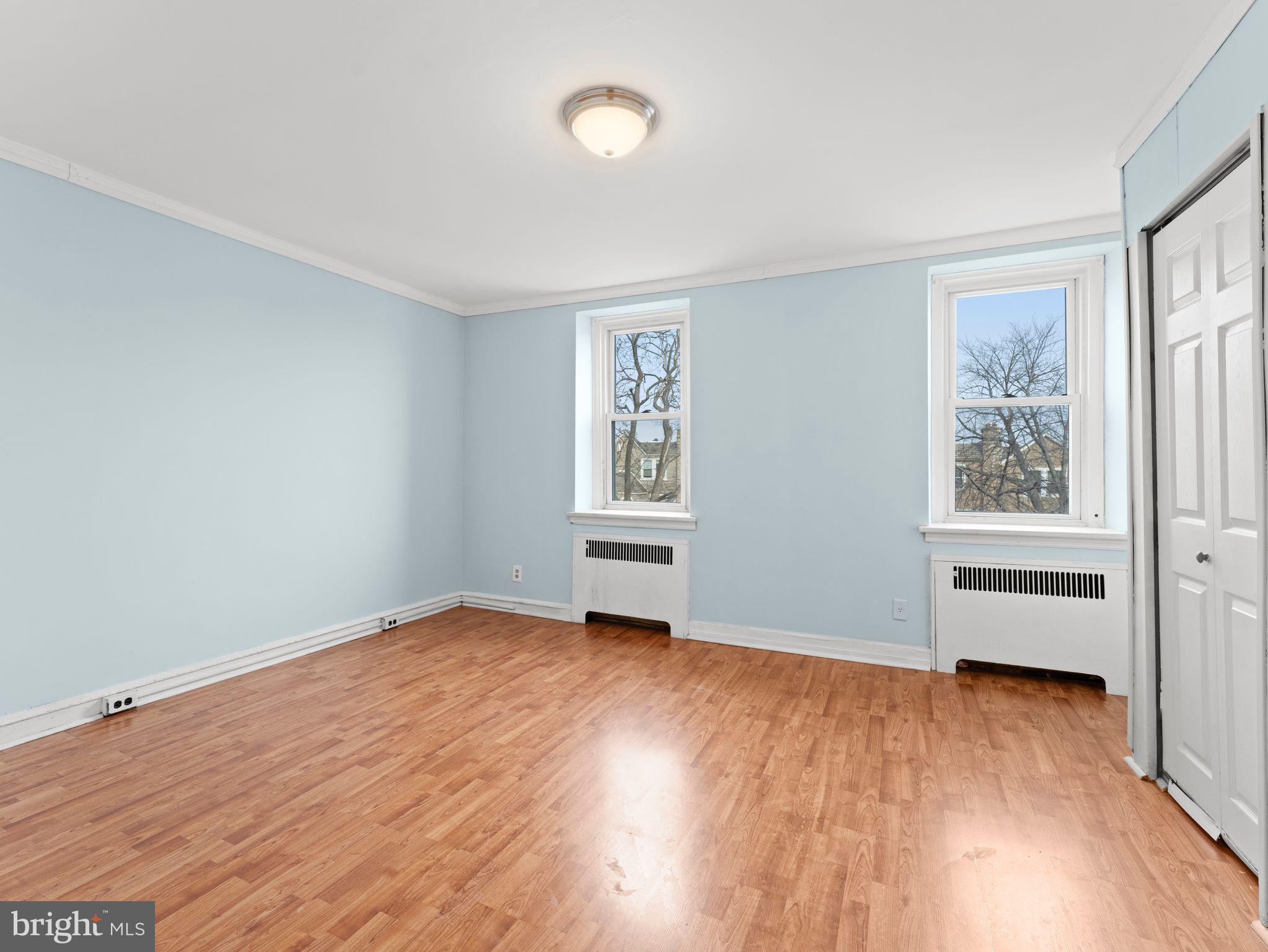 MAYFAIR (WEST) - Residential