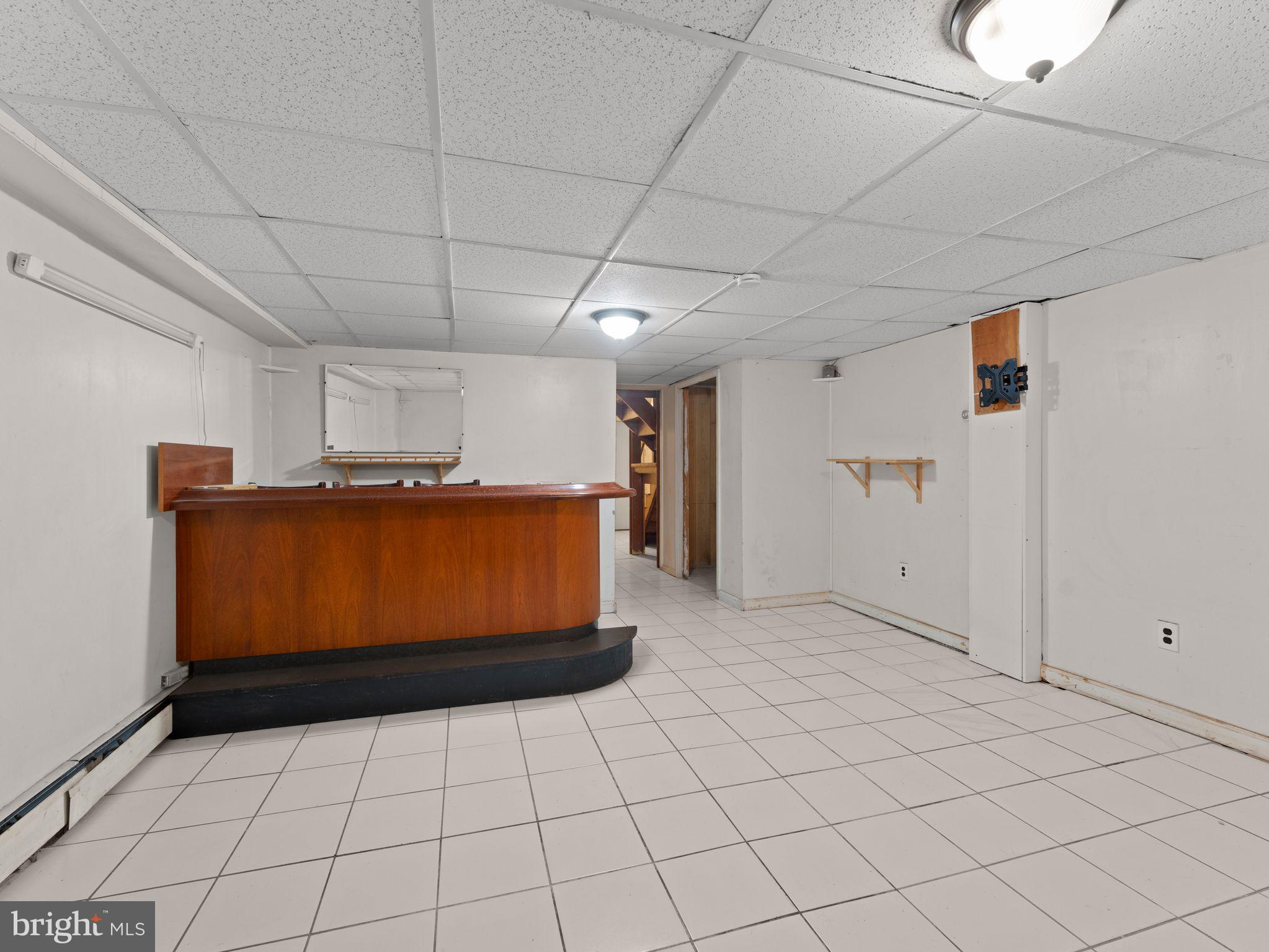 MAYFAIR (WEST) - Residential