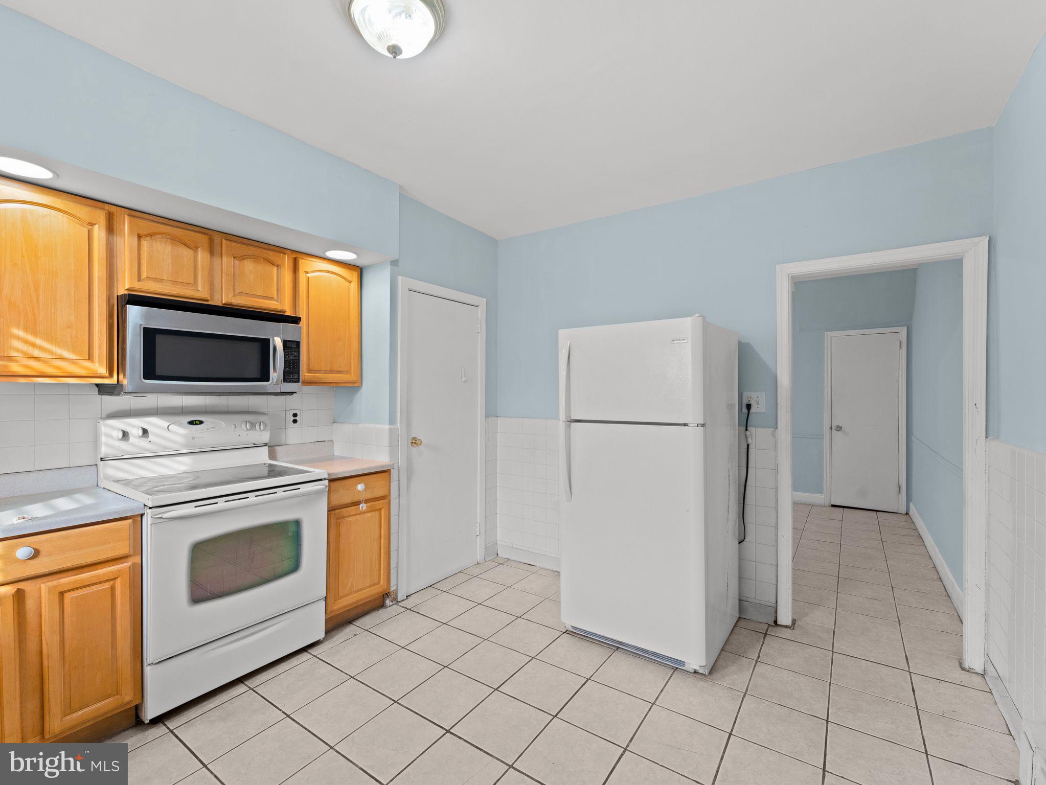 MAYFAIR (WEST) - Residential