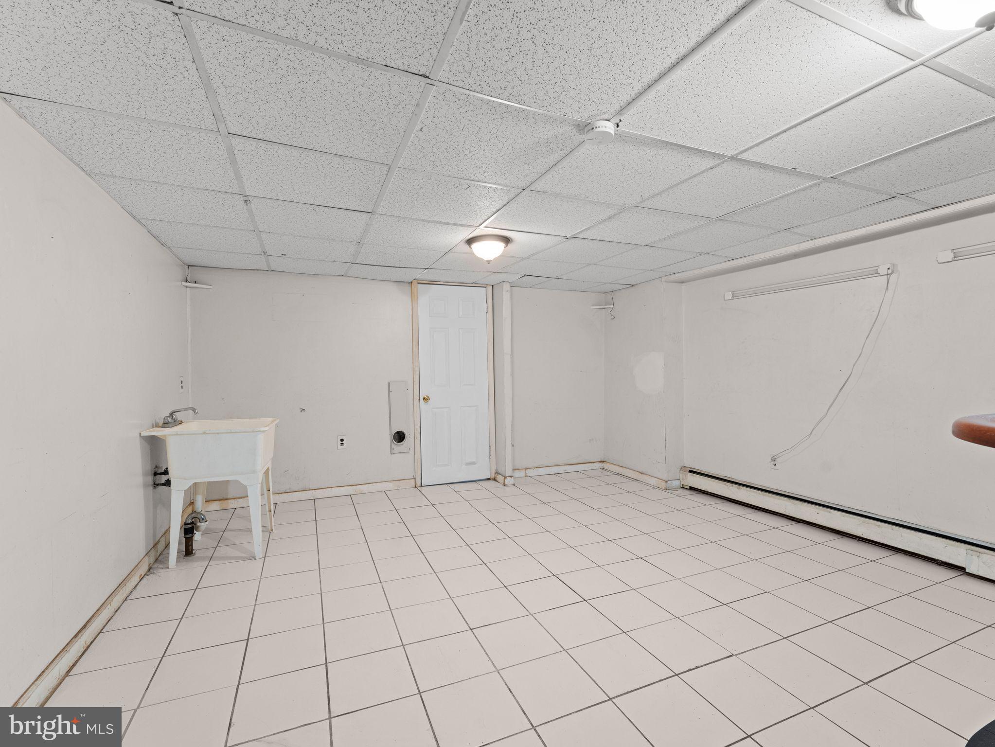 MAYFAIR (WEST) - Residential