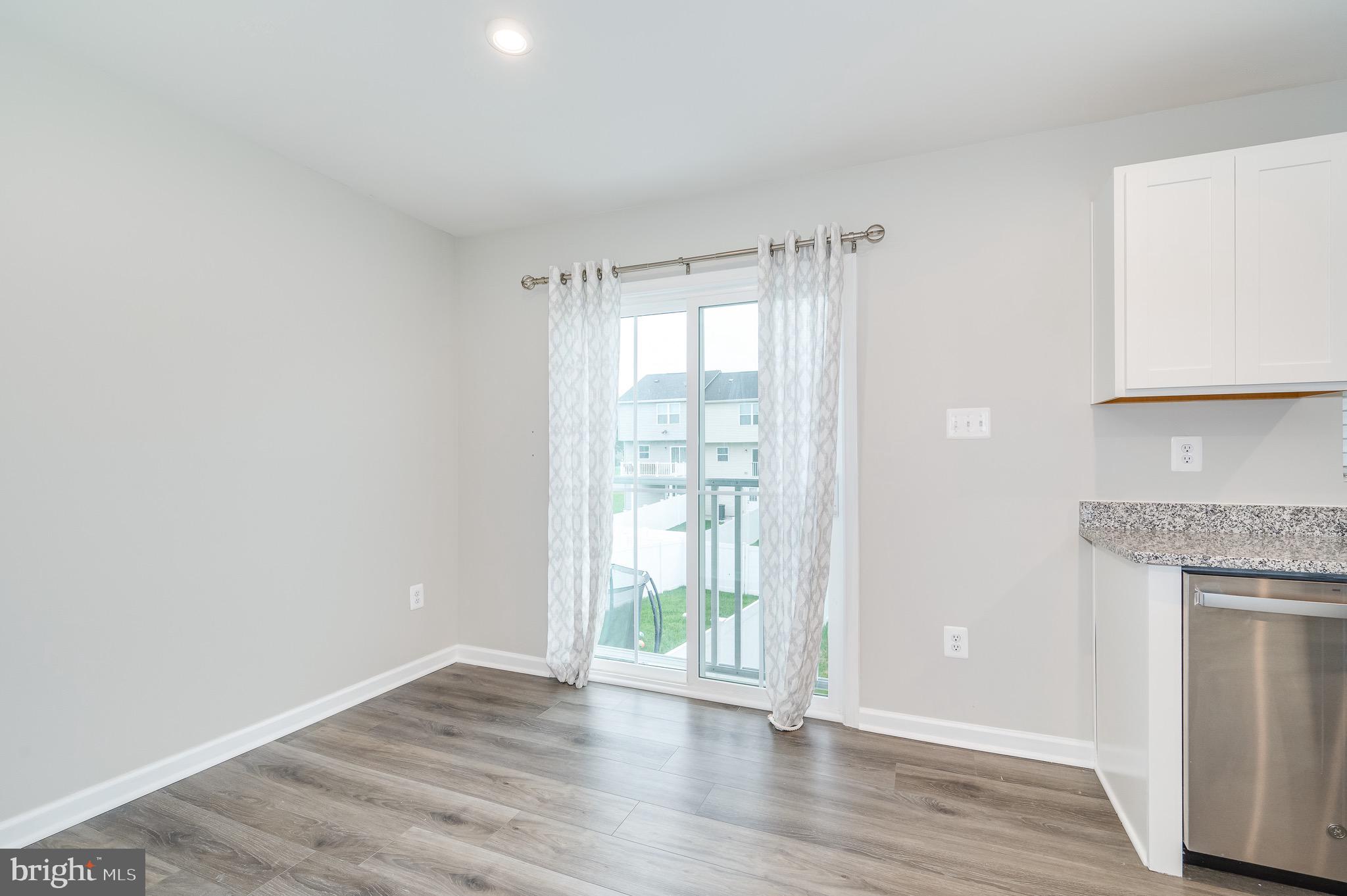 SOUTH BROOK - Residential