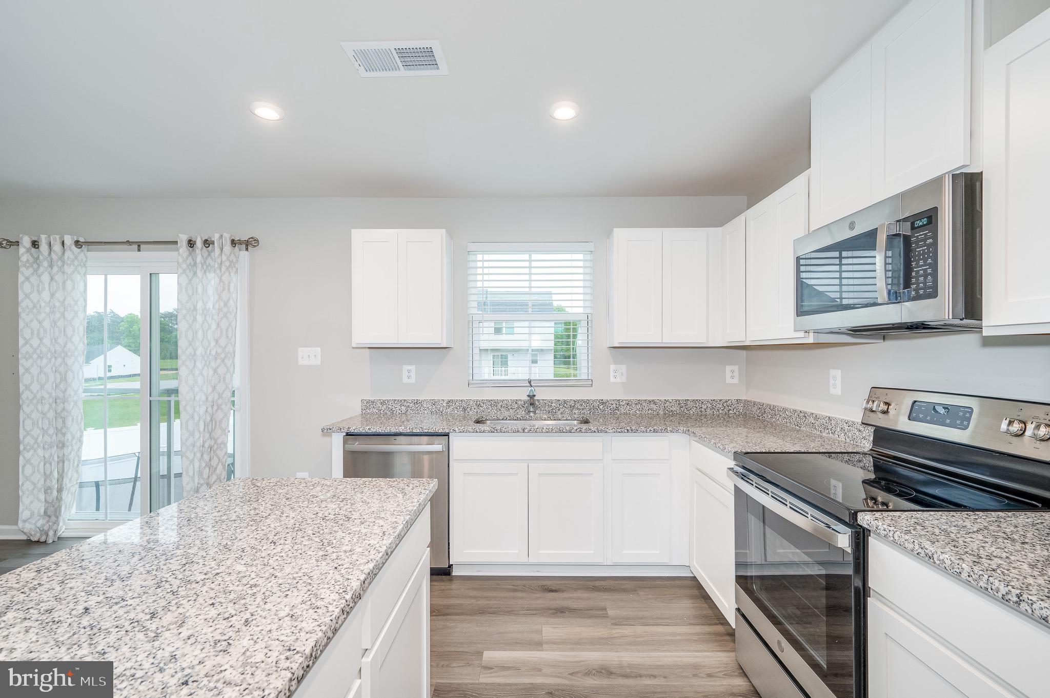 SOUTH BROOK - Residential