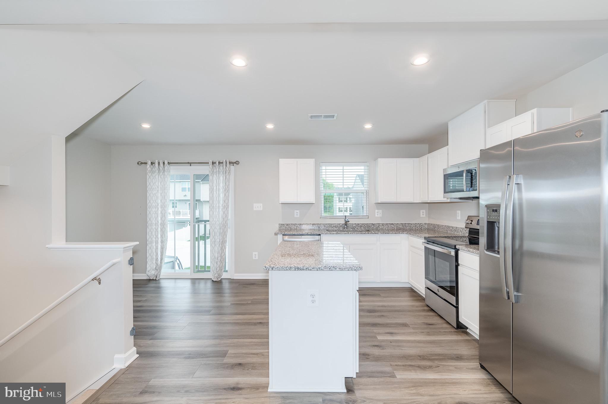 SOUTH BROOK - Residential