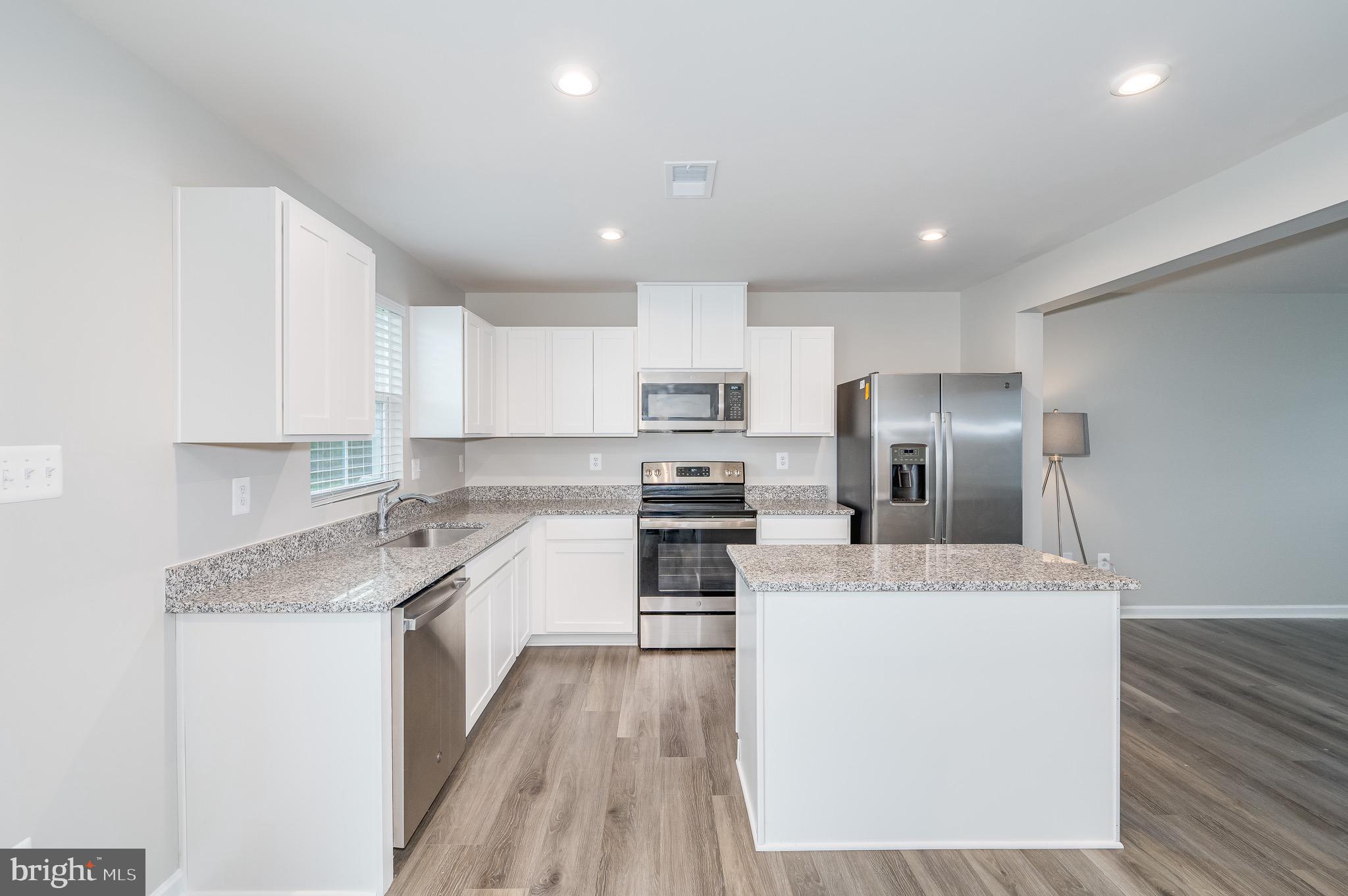 SOUTH BROOK - Residential