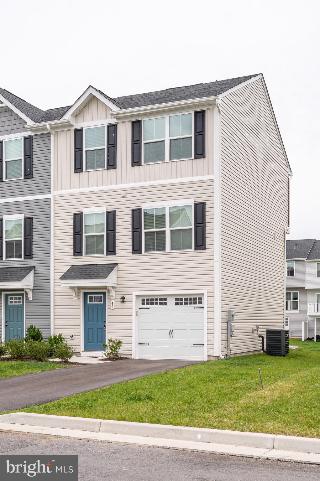 SOUTH BROOK - Residential