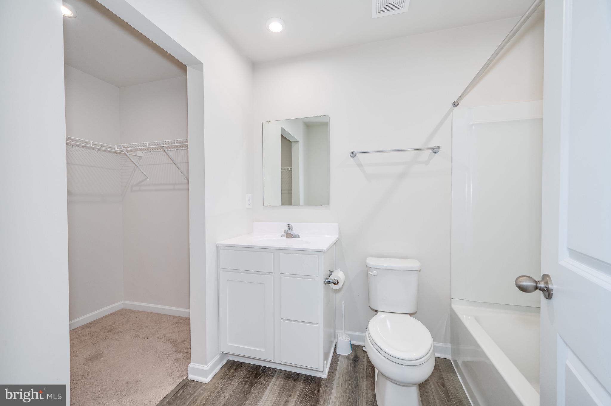 SOUTH BROOK - Residential