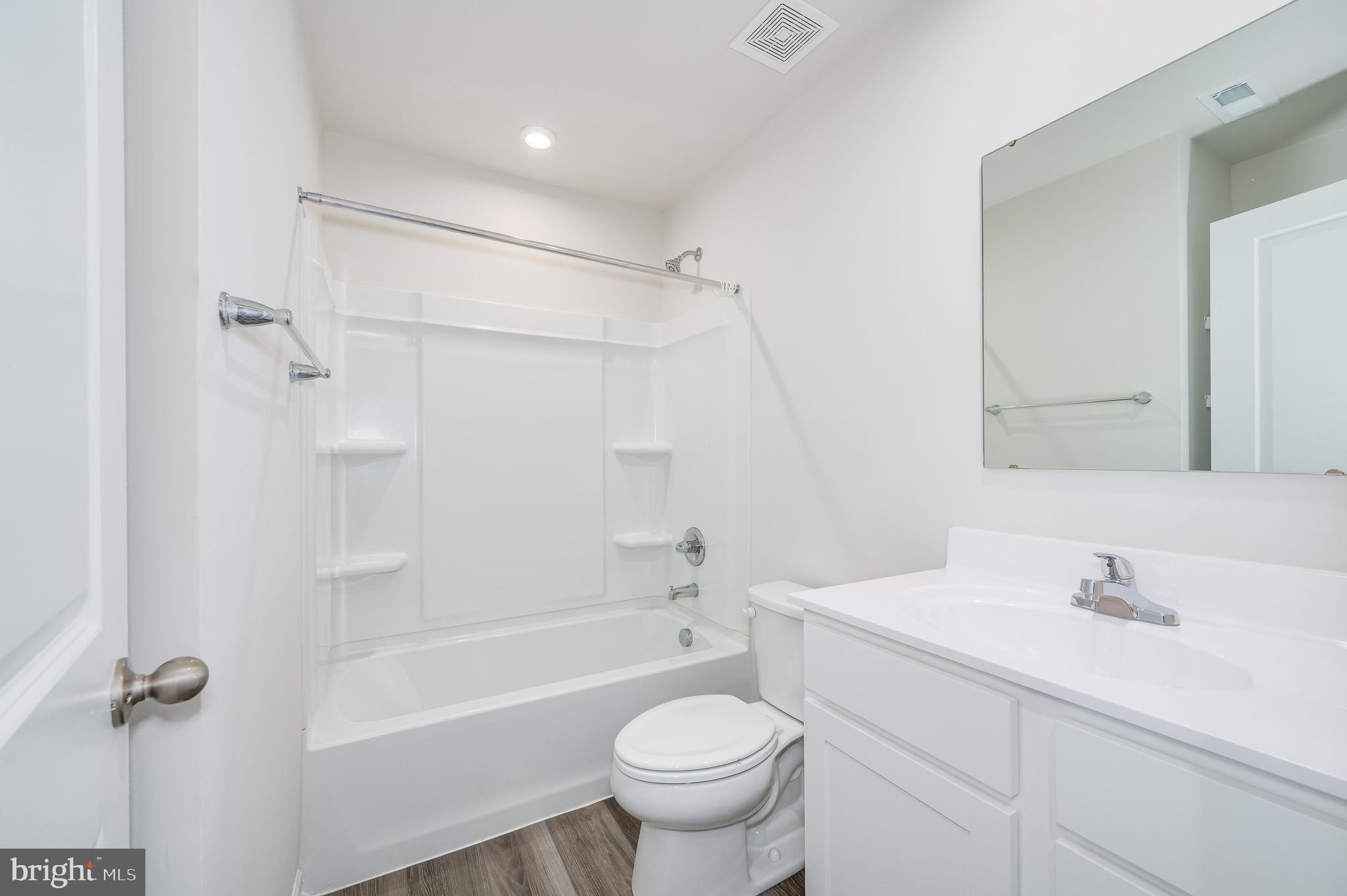 SOUTH BROOK - Residential