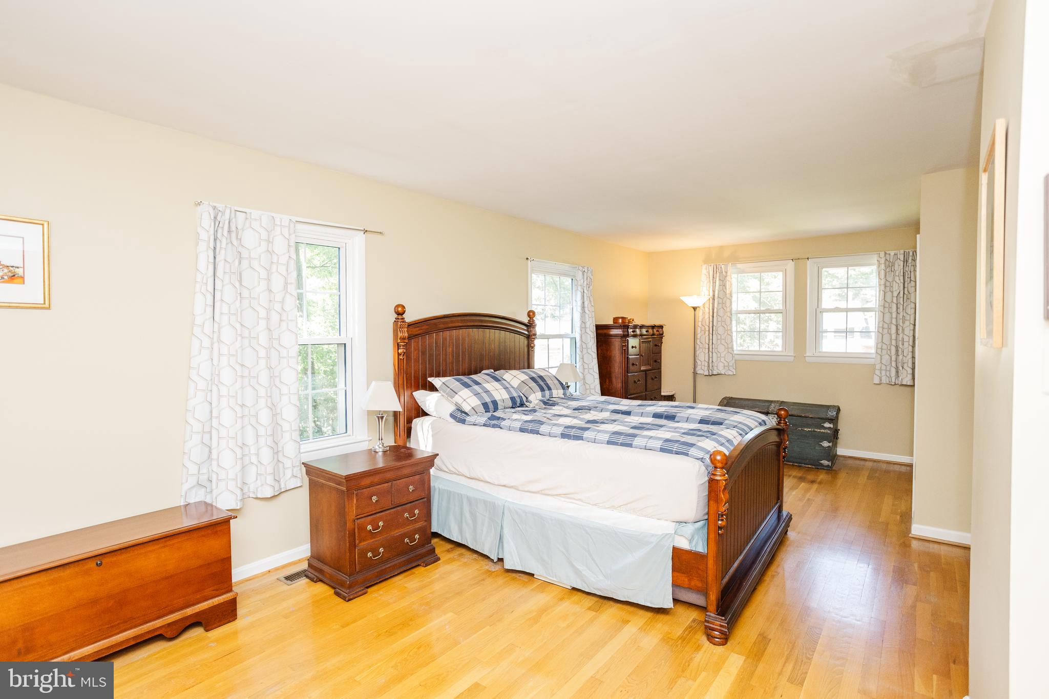 SOMERSET - Residential Lease