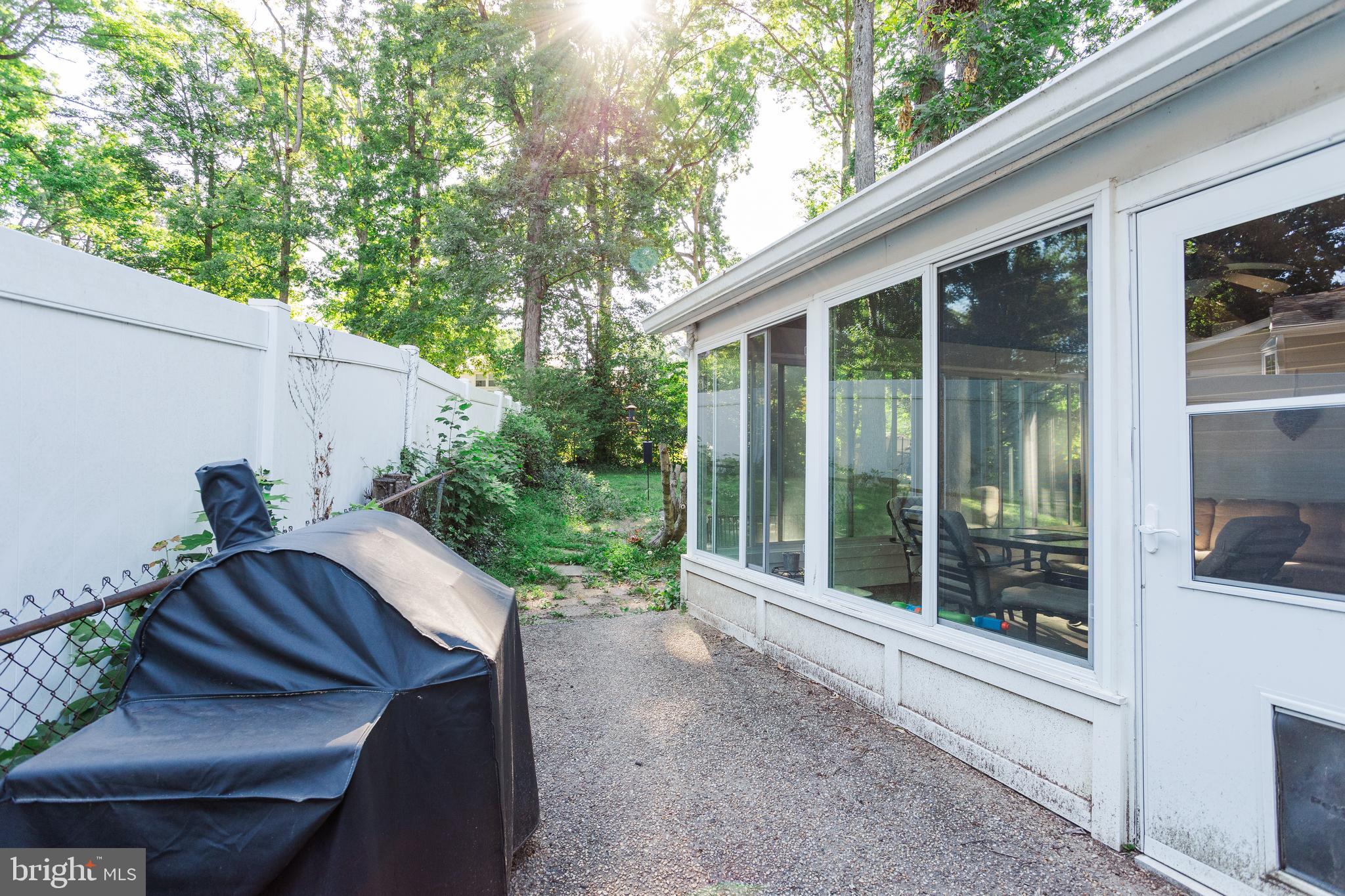 SOMERSET - Residential Lease