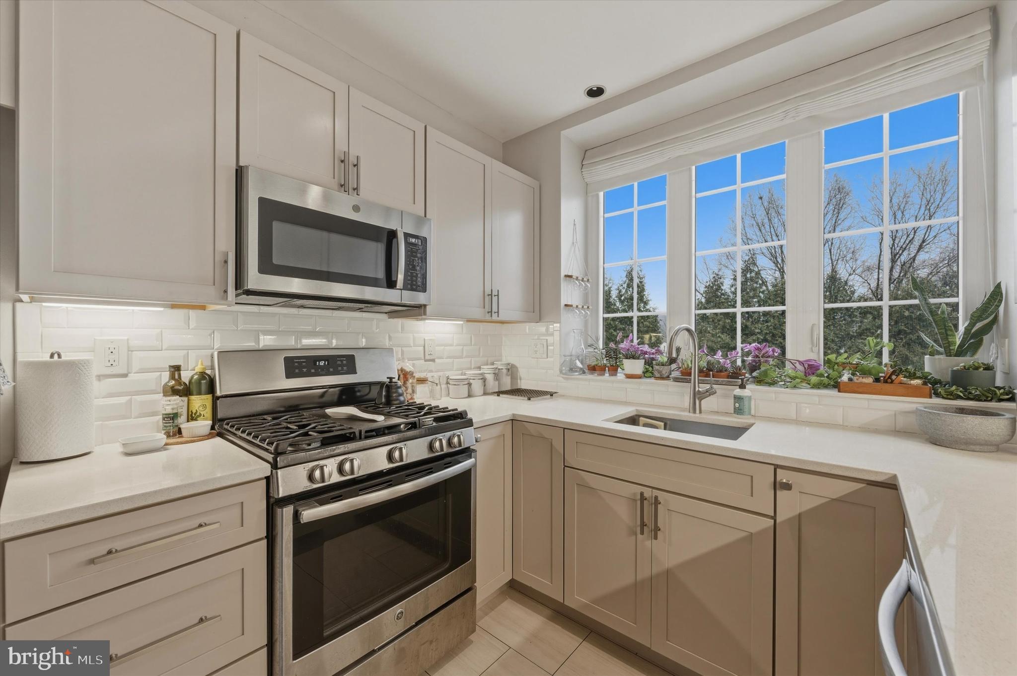 CONSHOHOCKEN - Residential