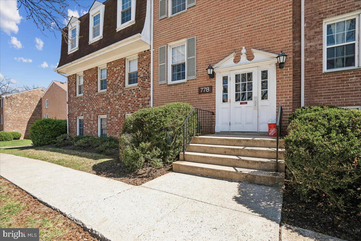 778 QUINCE ORCHARD BOULEVARD 201