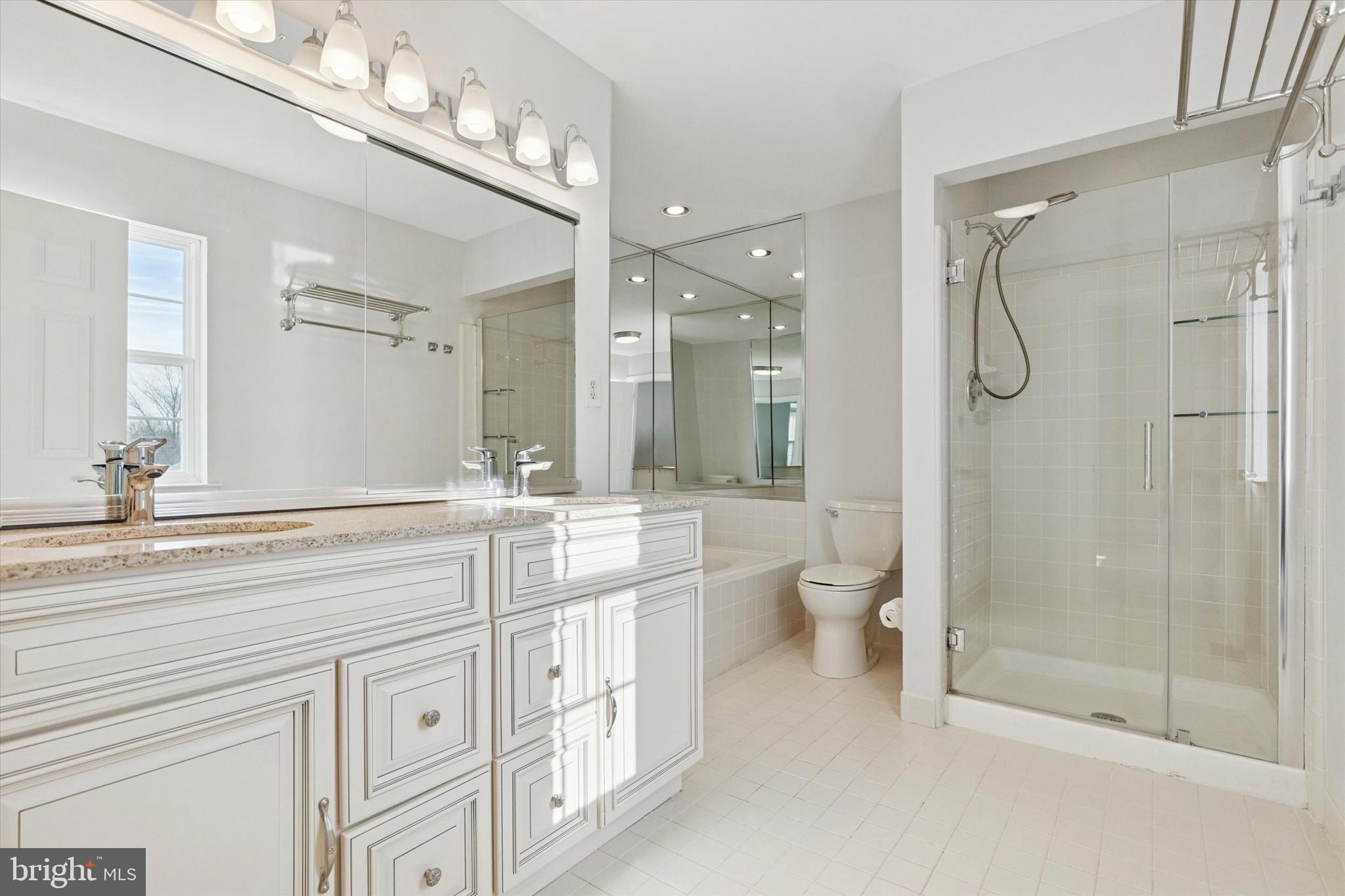 MONTGOMERY GREENE - Residential