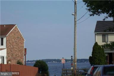 ESSEX - Residential Lease