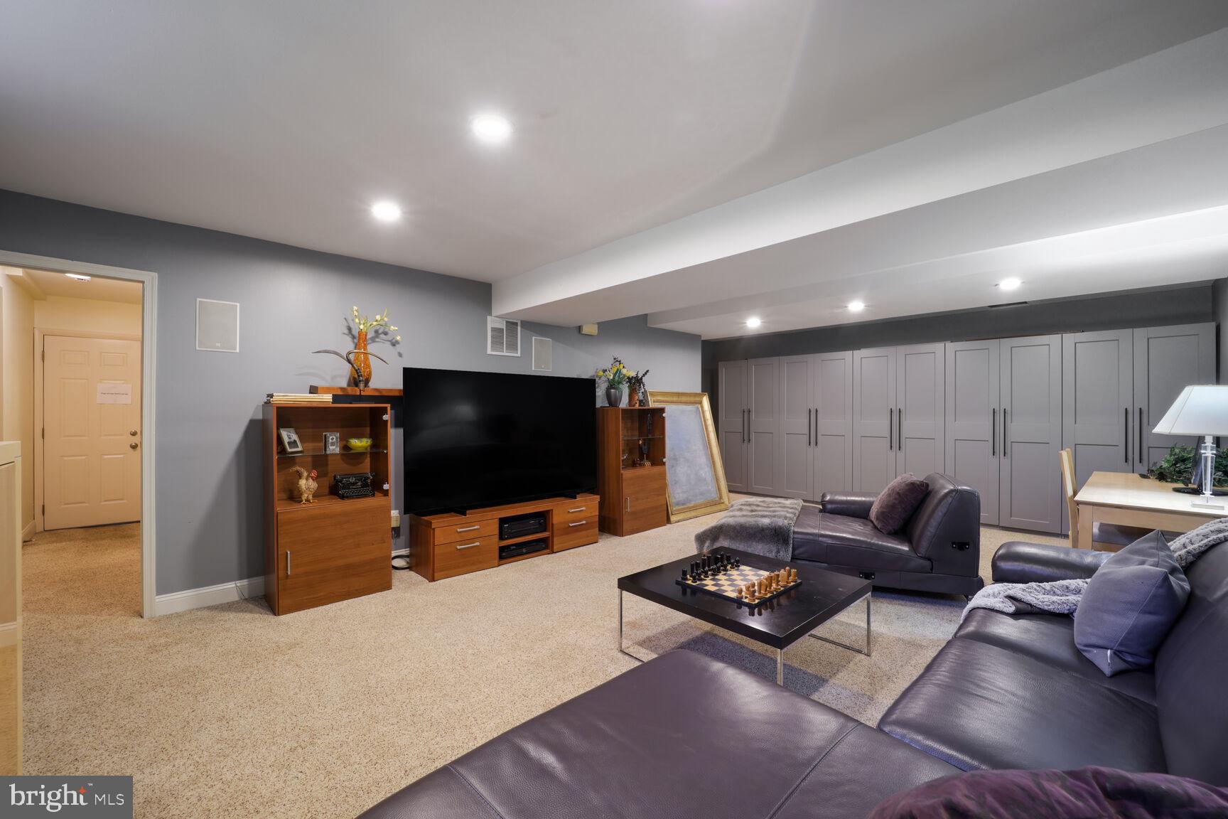 WILLERBURN ACRES - Residential