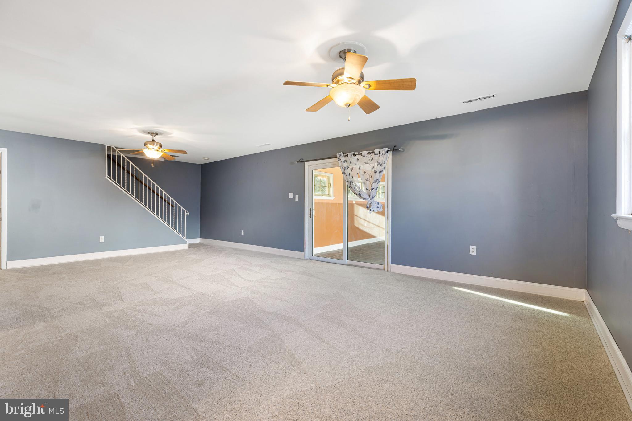 CALVERTON - Residential