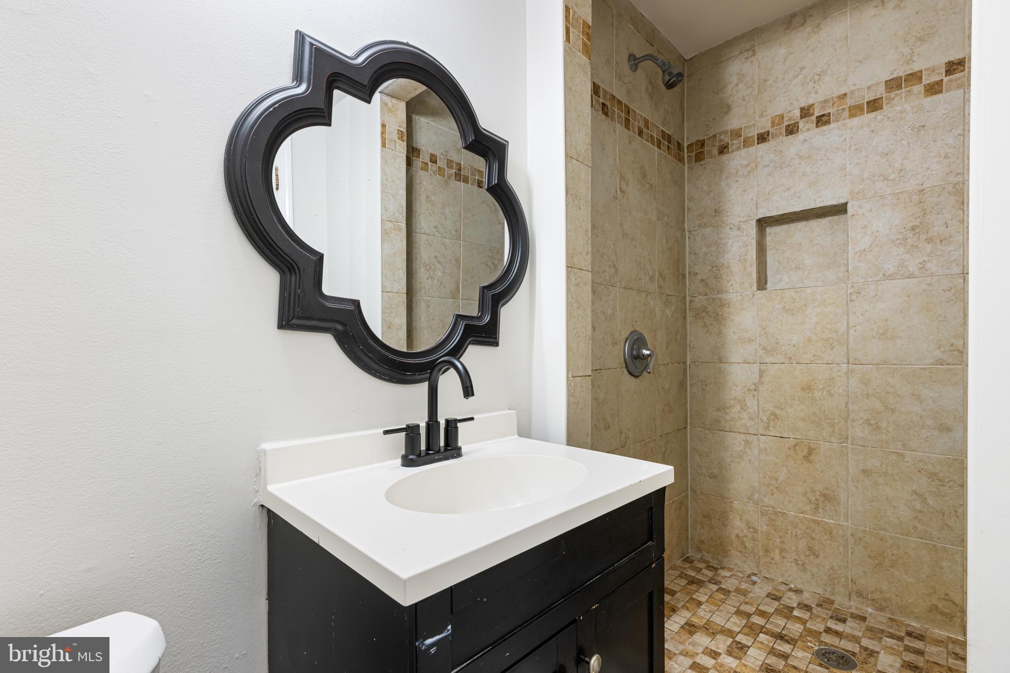 CALVERTON - Residential