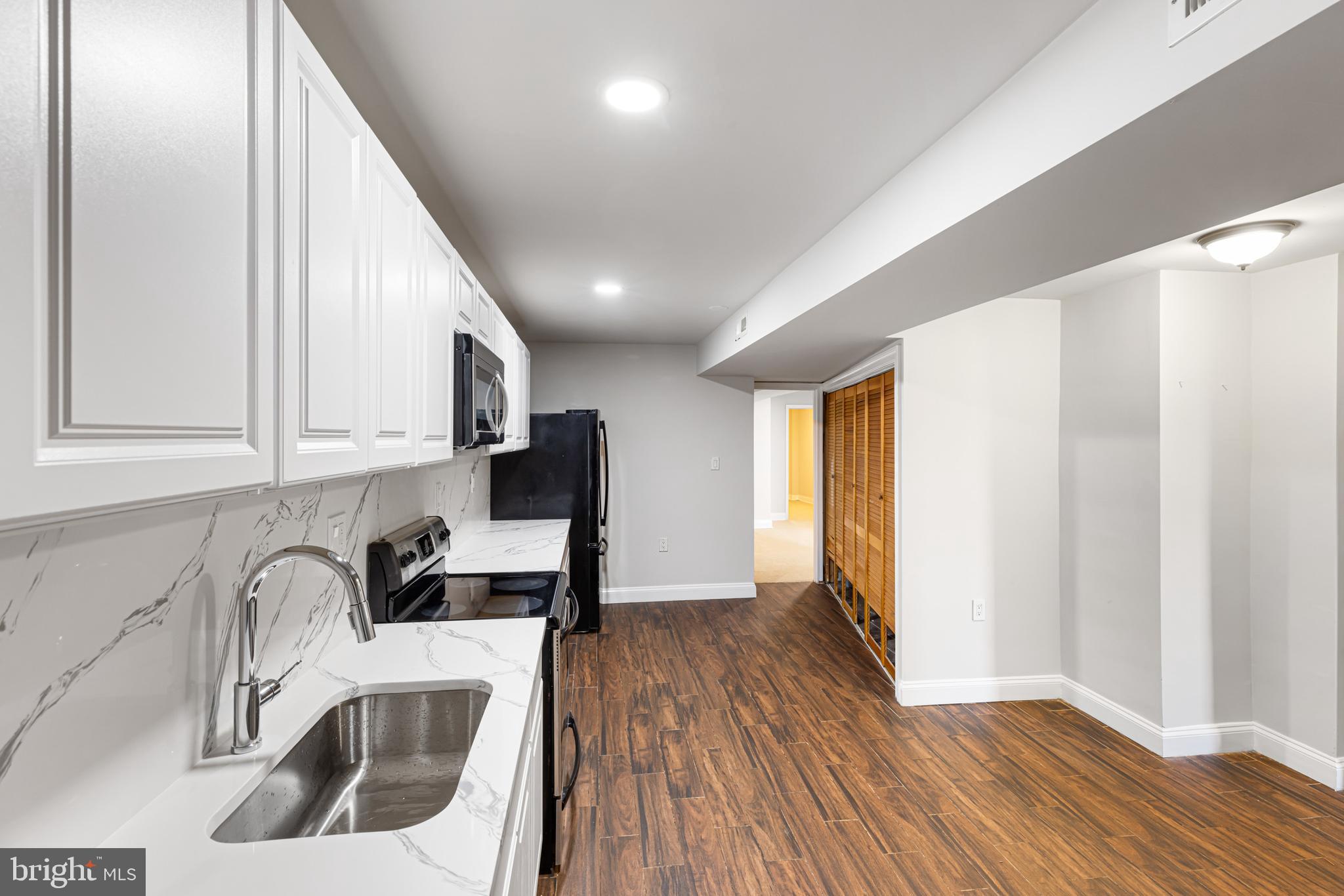 CALVERTON - Residential