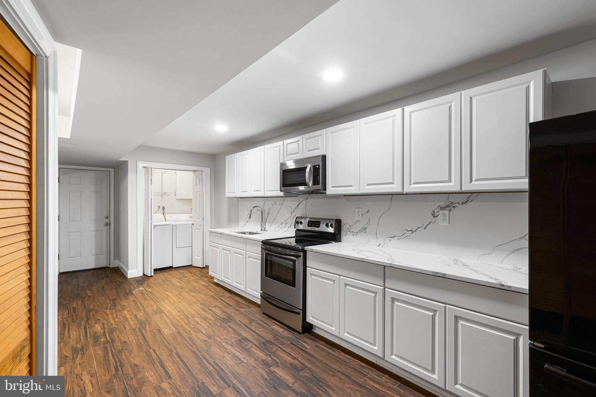 CALVERTON - Residential