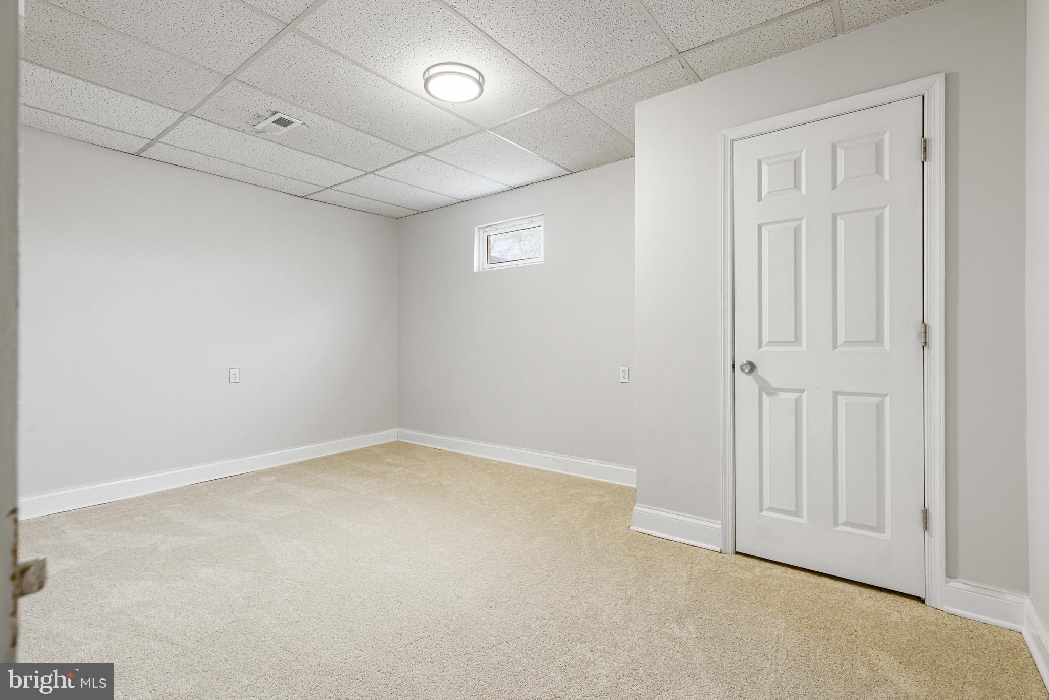 CALVERTON - Residential