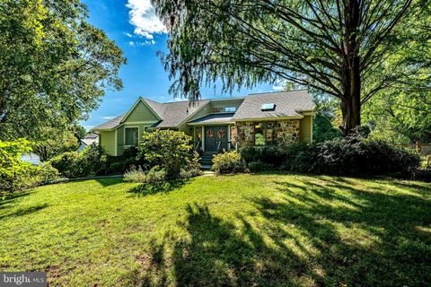 19 RINGFIELD ROAD 19 CHADDS FORD PA 19317