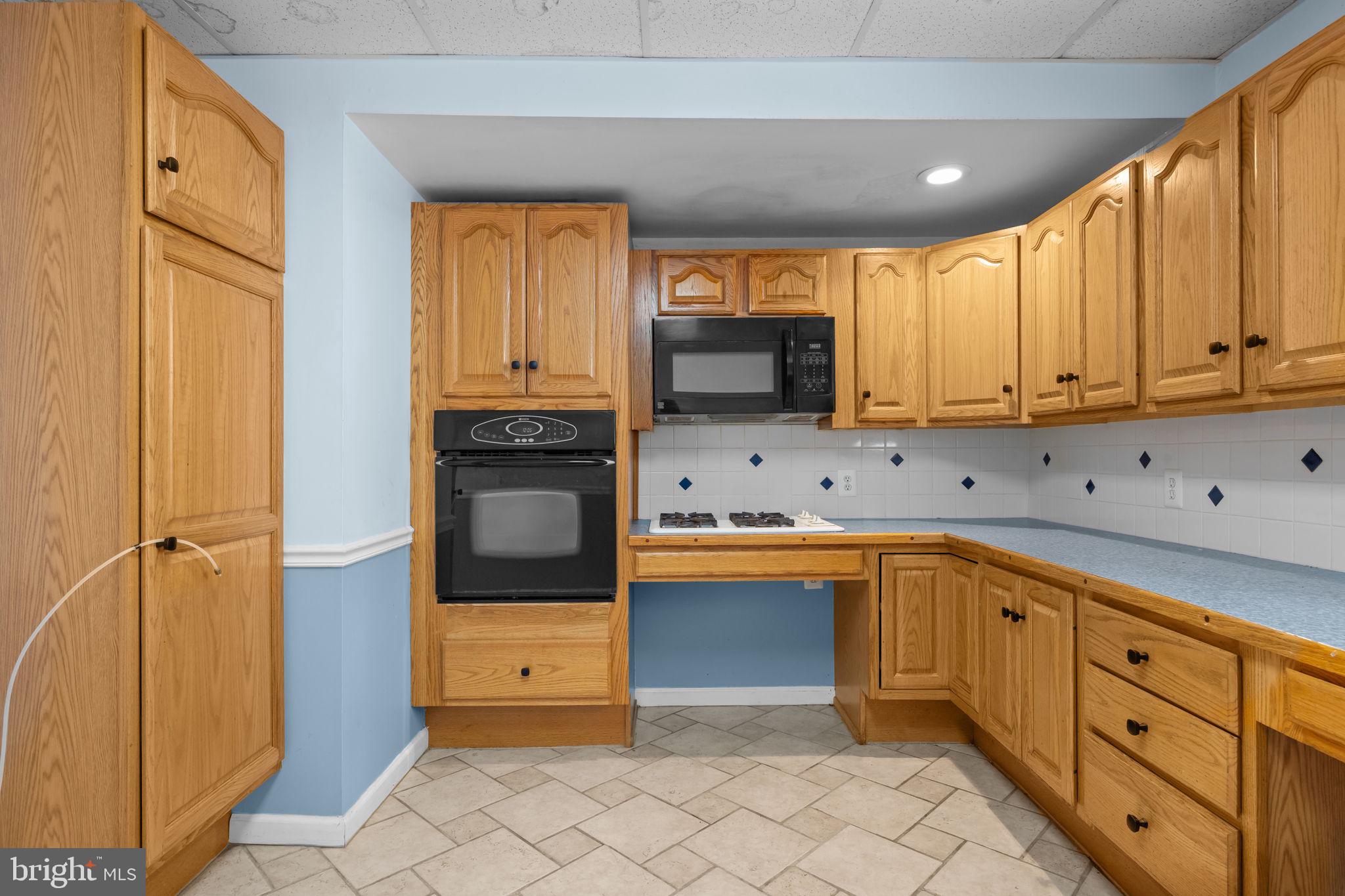 OVERLOOK HILLS - Residential