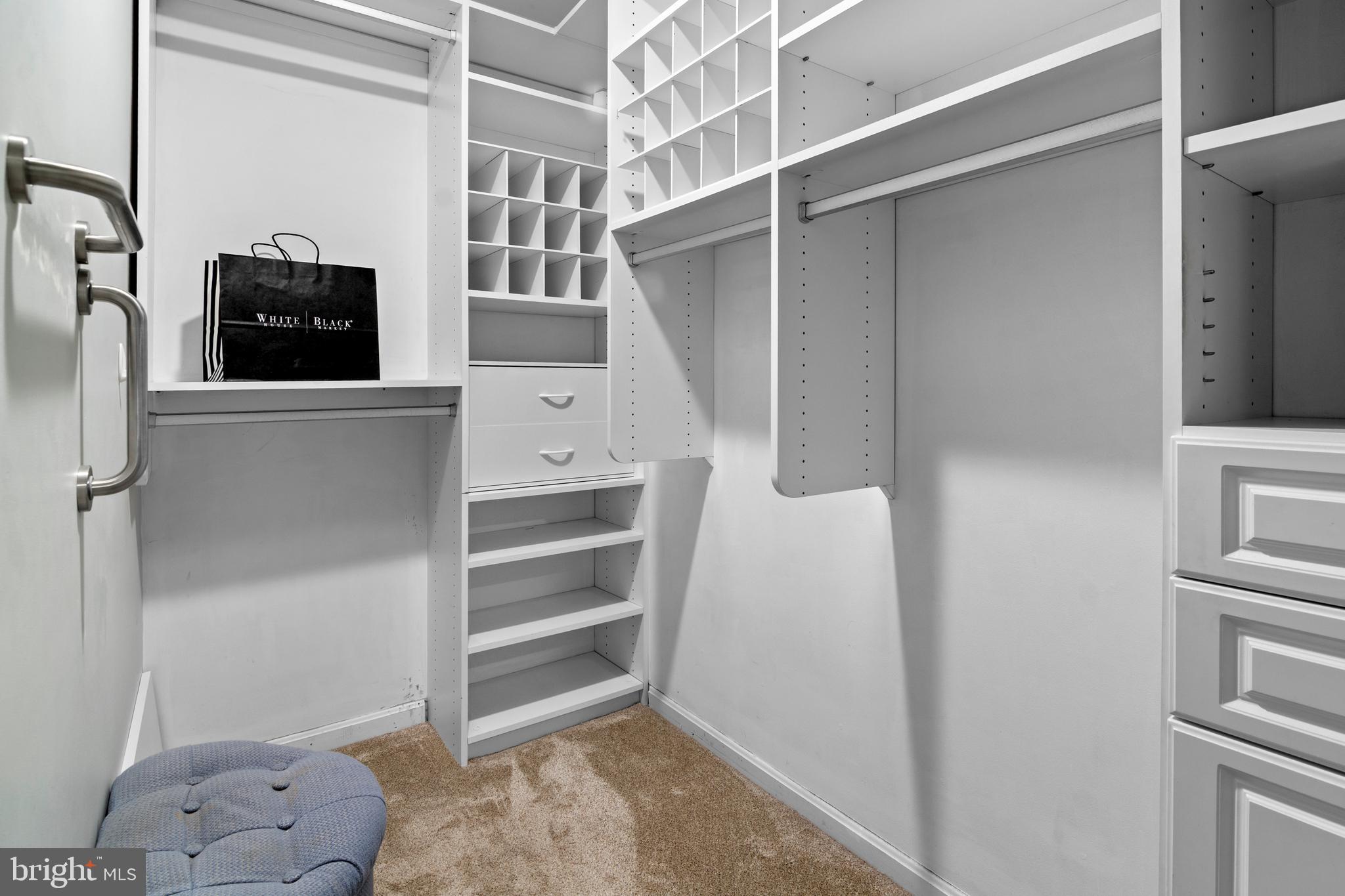 WATERS EDGE - Residential