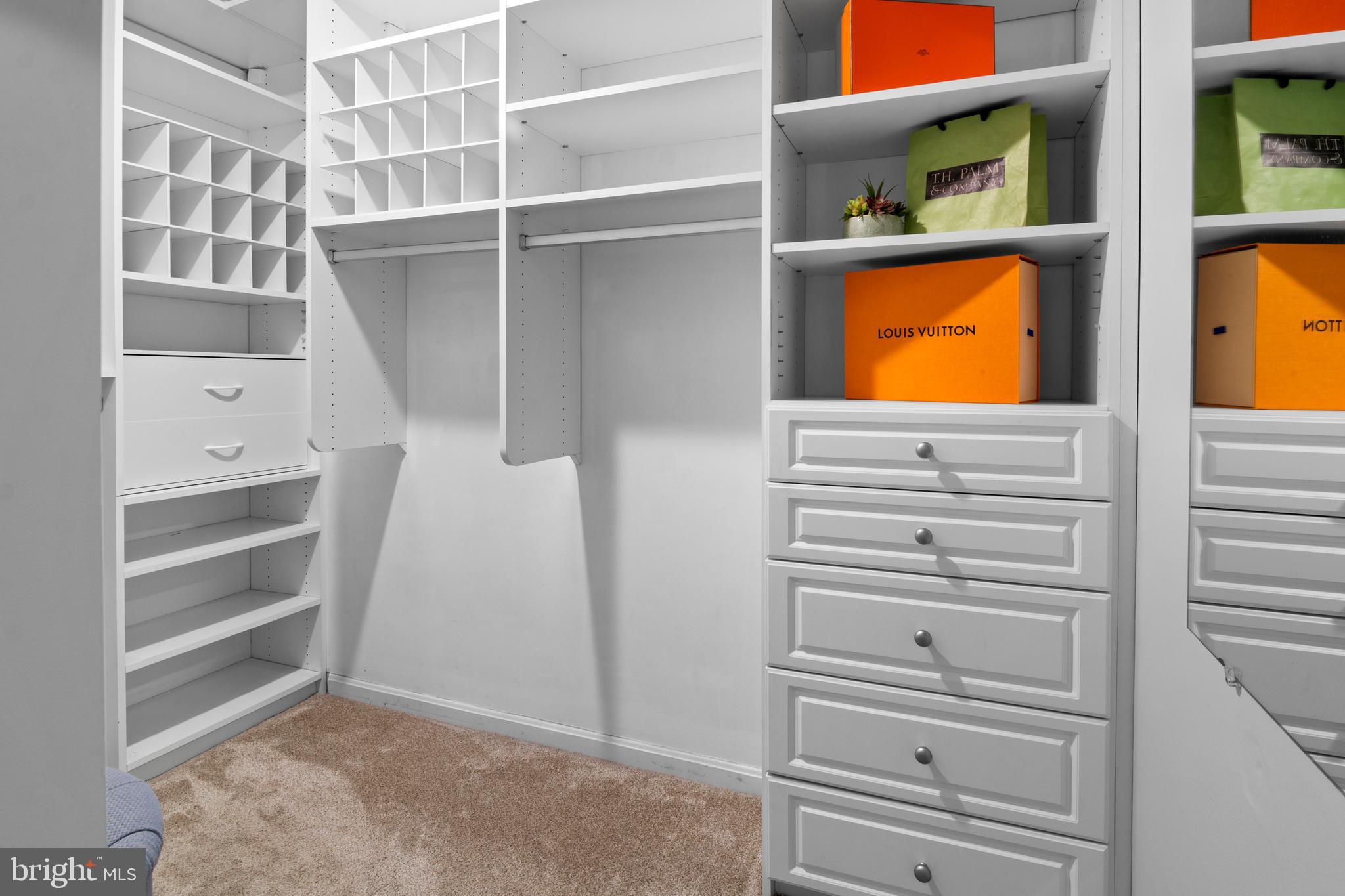 WATERS EDGE - Residential