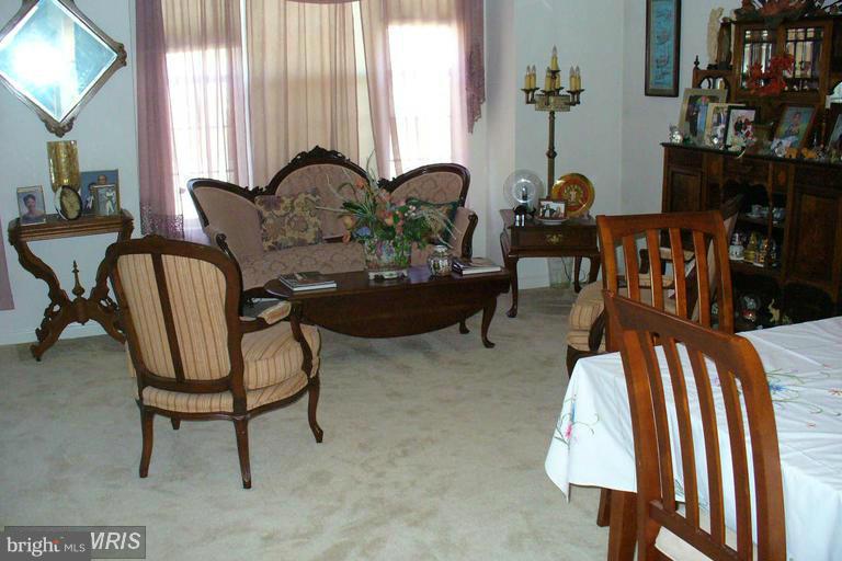 GREAT FALLS CHASE - Residential Lease