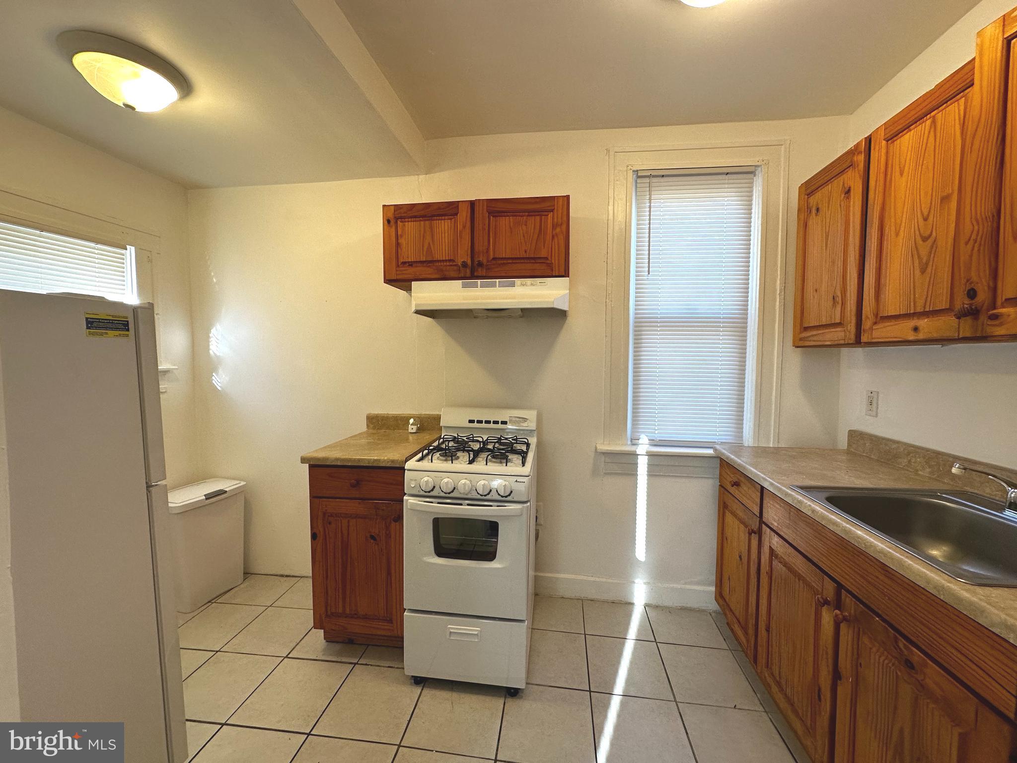 ROGNEL HEIGHTS - Residential Lease