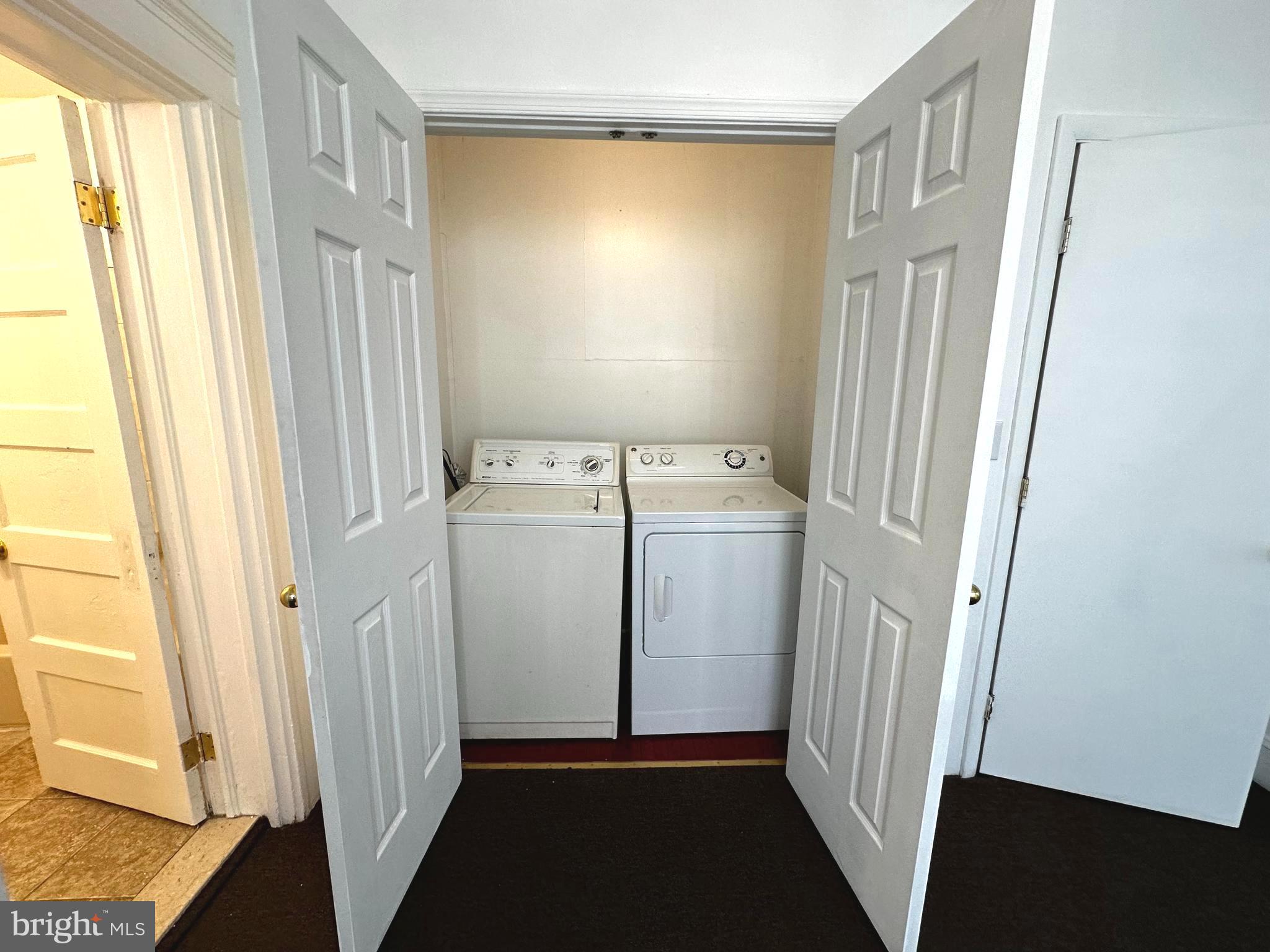 ROGNEL HEIGHTS - Residential Lease