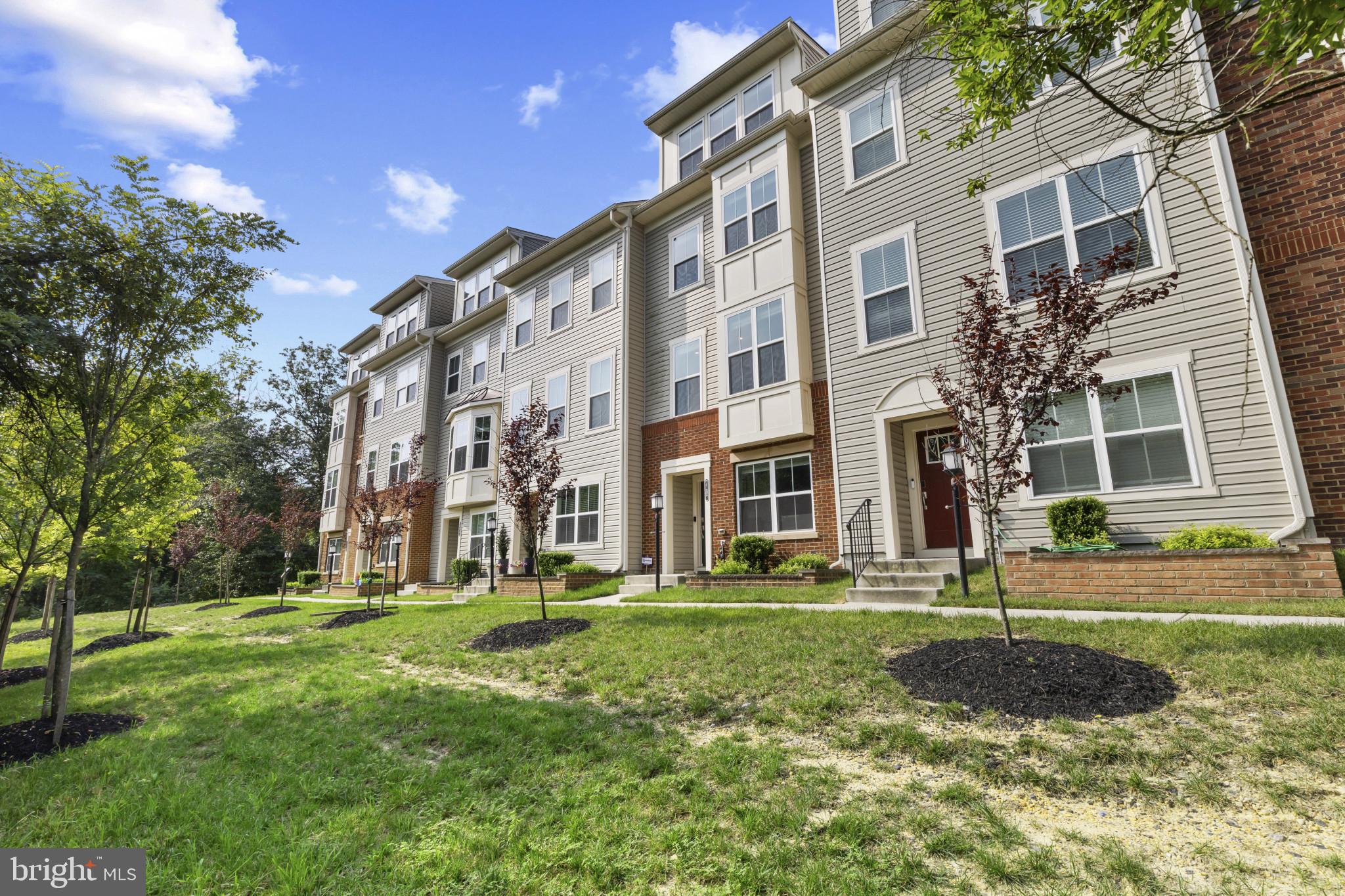 OXFORD SQUARE - Residential