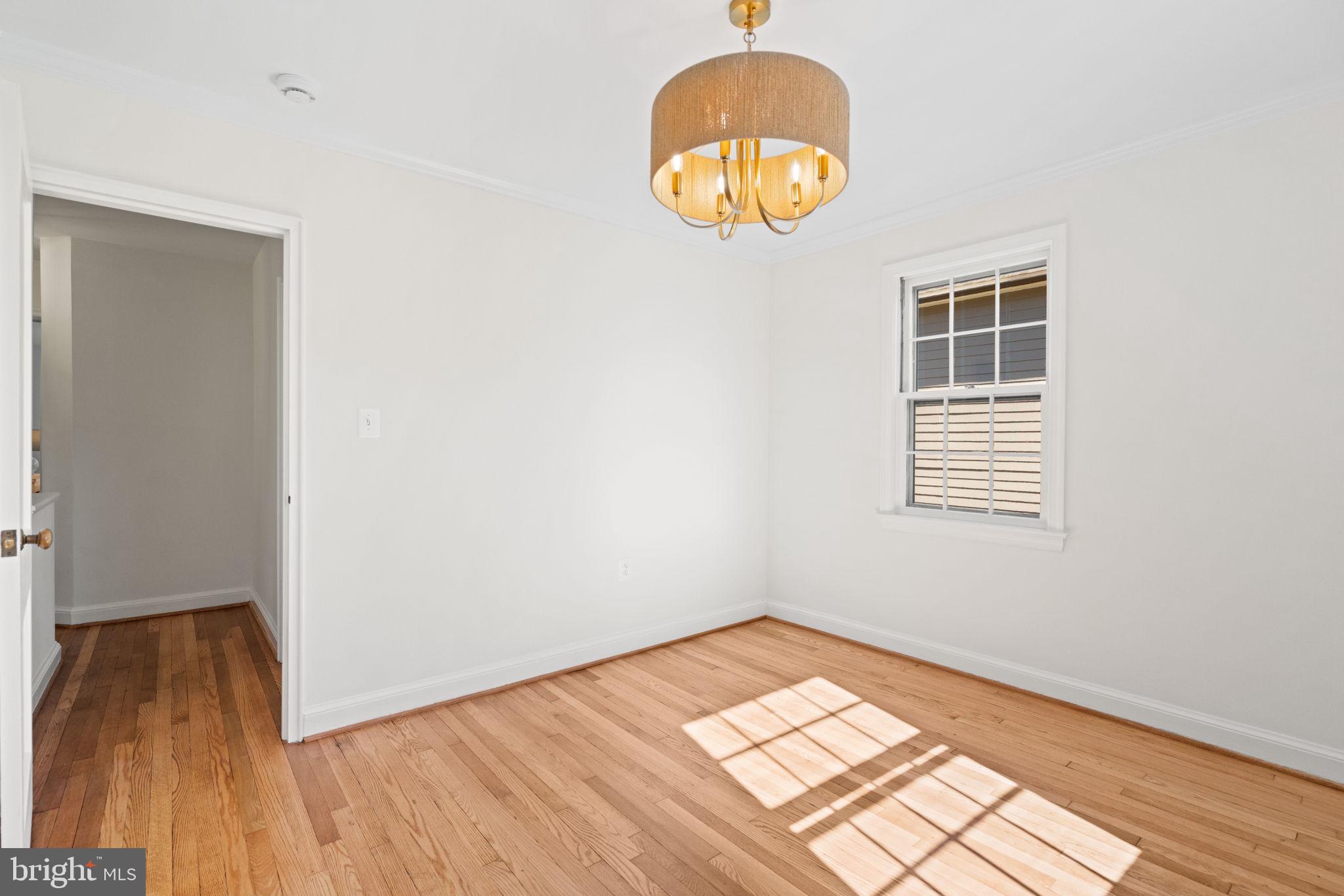 GREENWICH FOREST - Residential