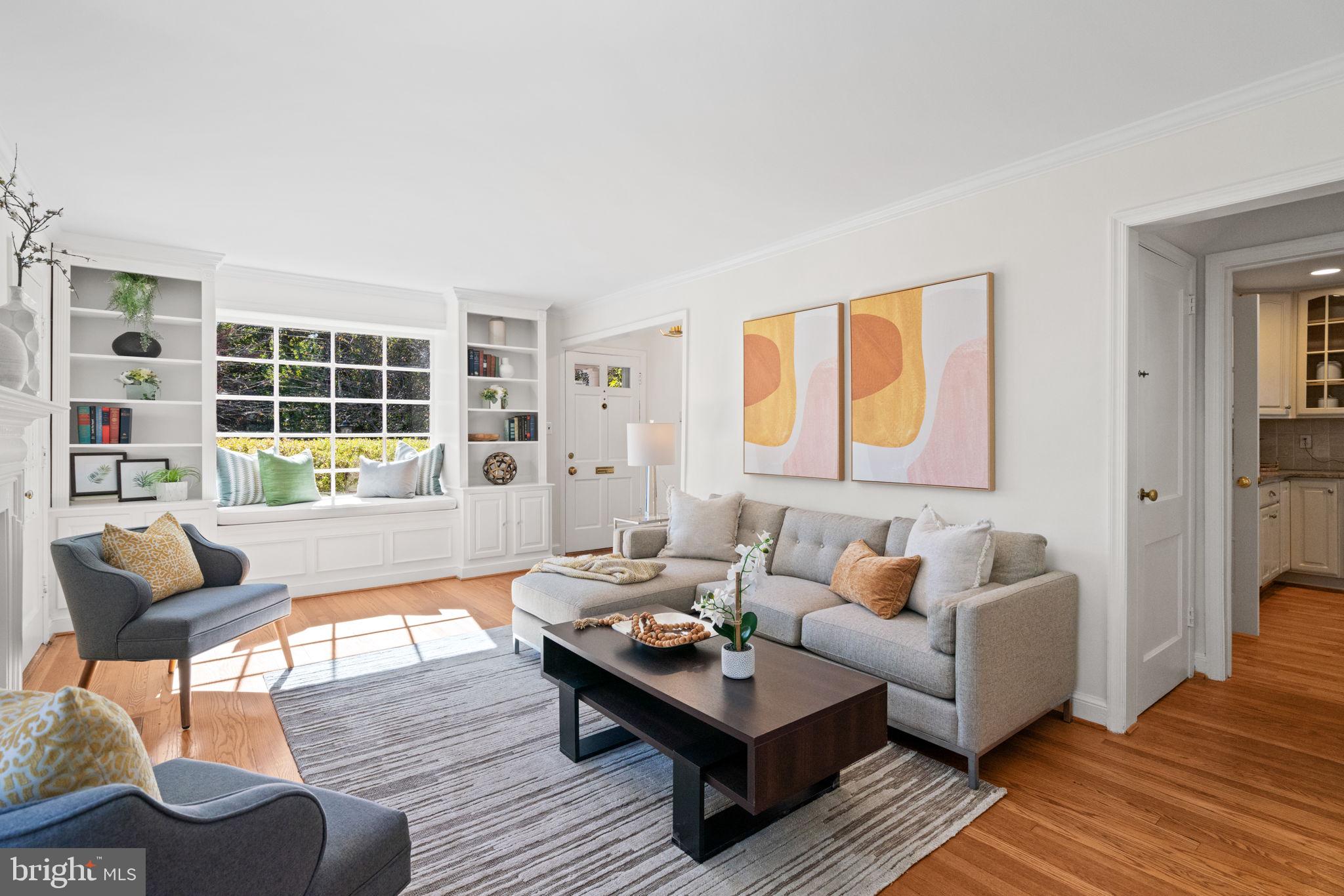 GREENWICH FOREST - Residential