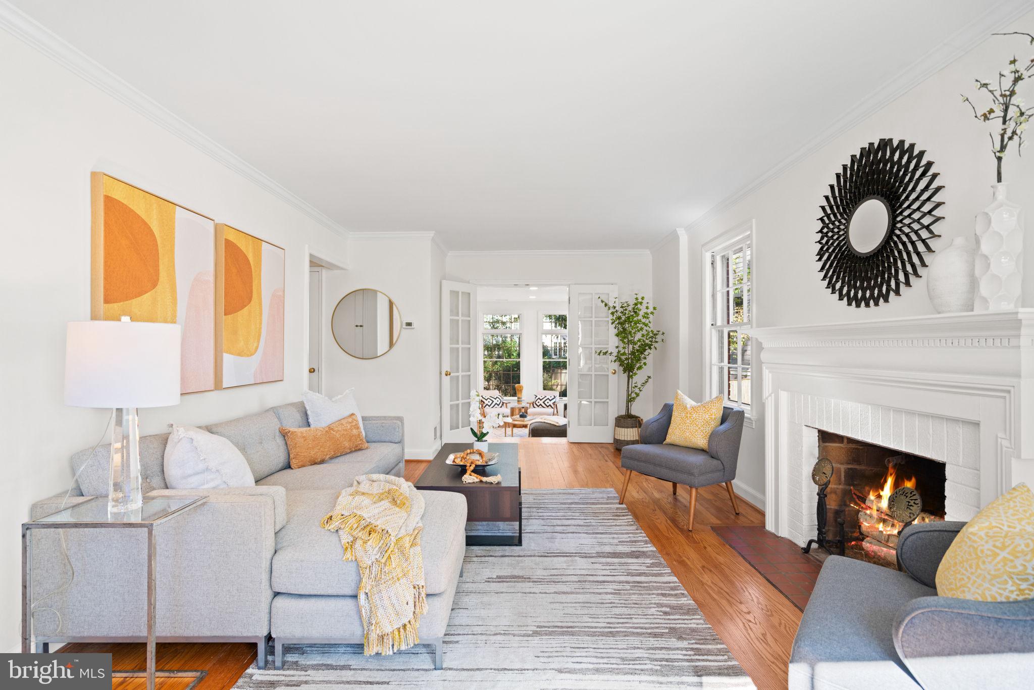 GREENWICH FOREST - Residential