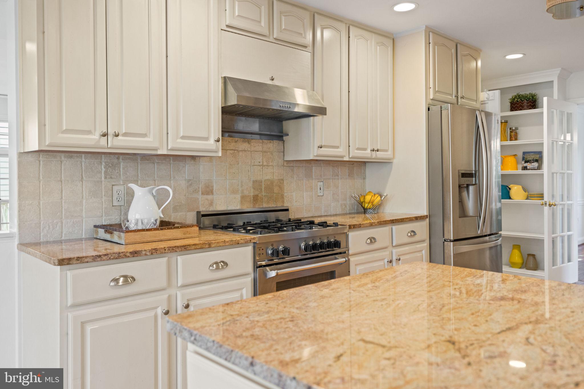 GREENWICH FOREST - Residential