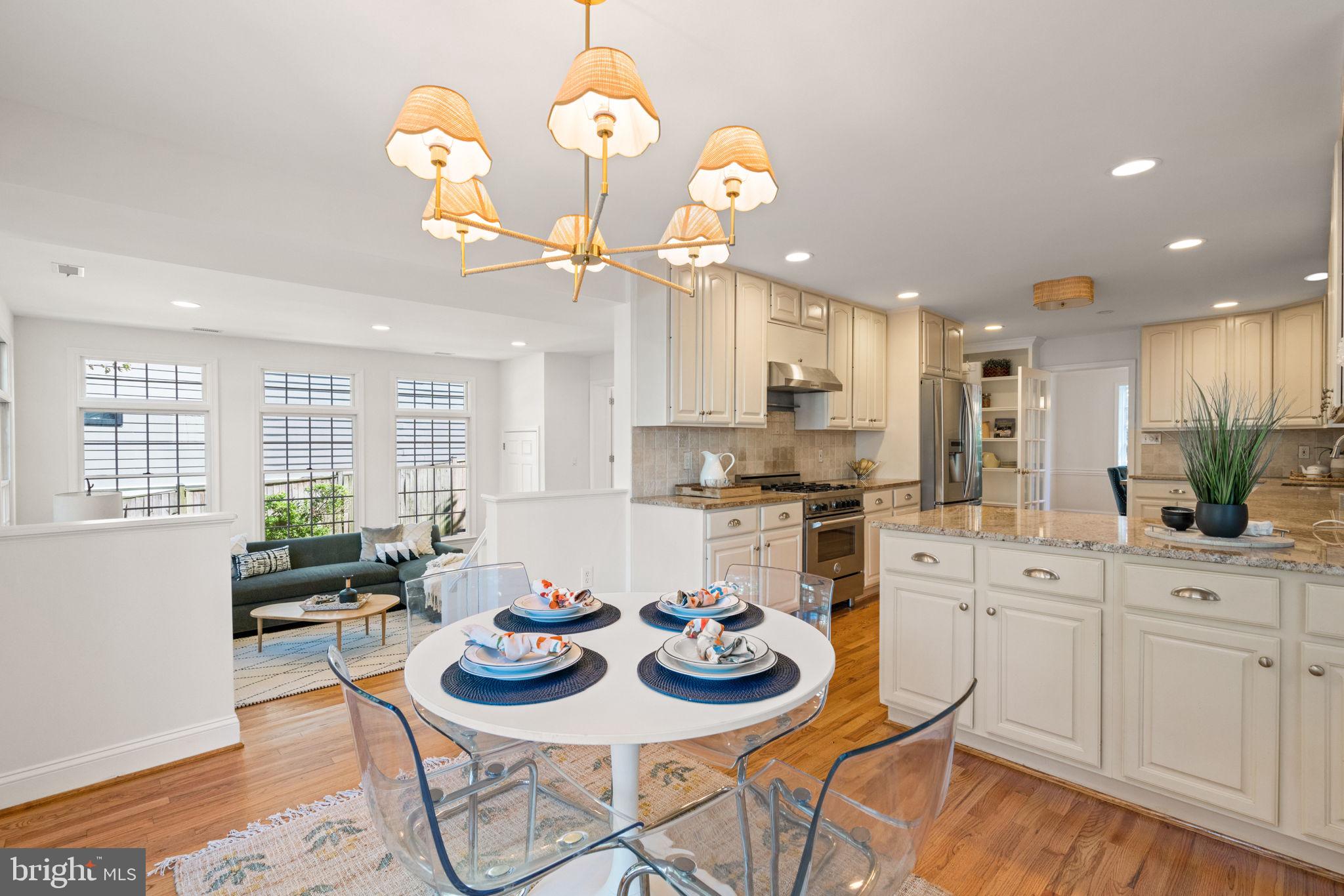 GREENWICH FOREST - Residential