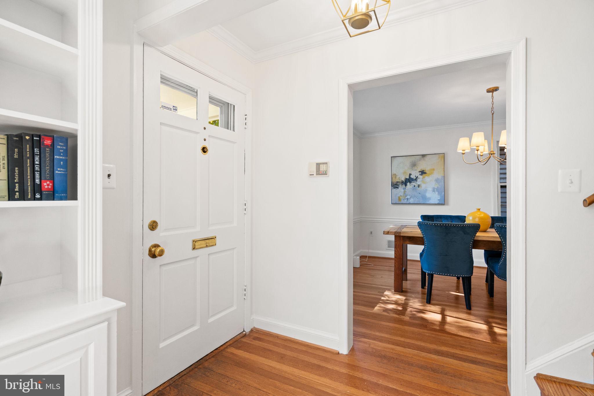 GREENWICH FOREST - Residential