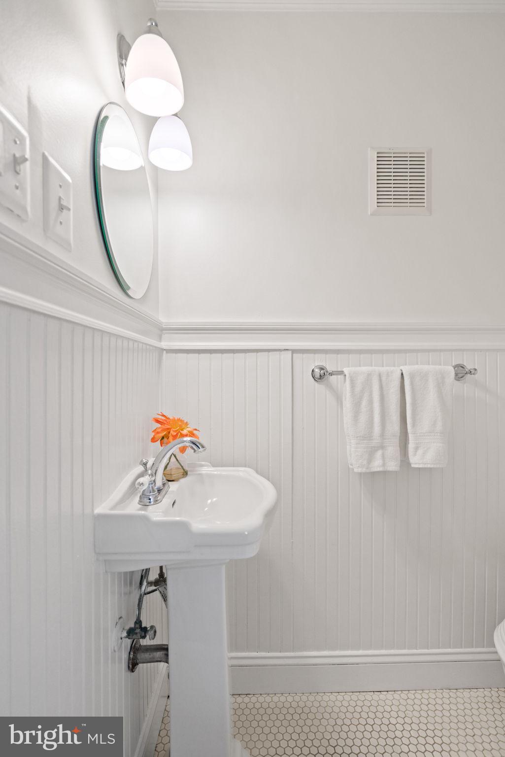 GREENWICH FOREST - Residential