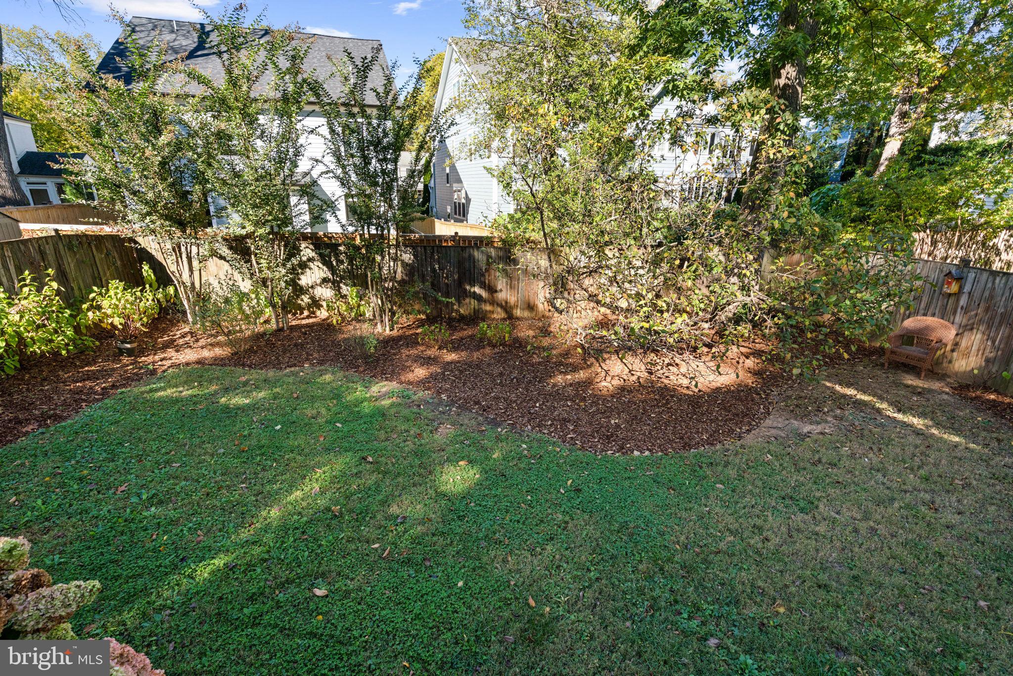 GREENWICH FOREST - Residential