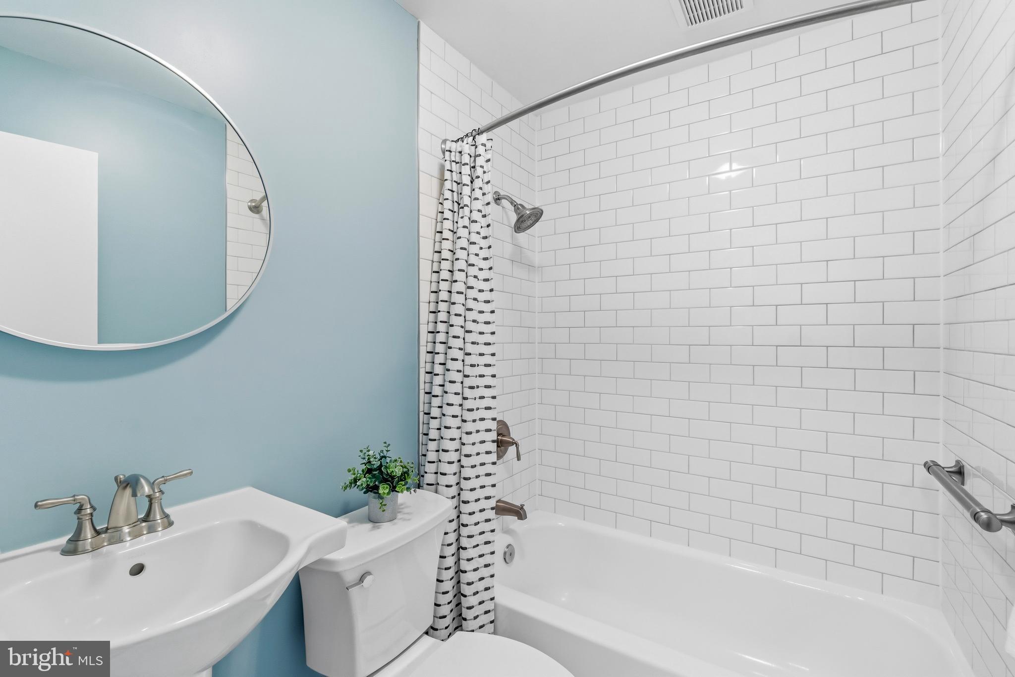 HUNTSMOOR - Residential