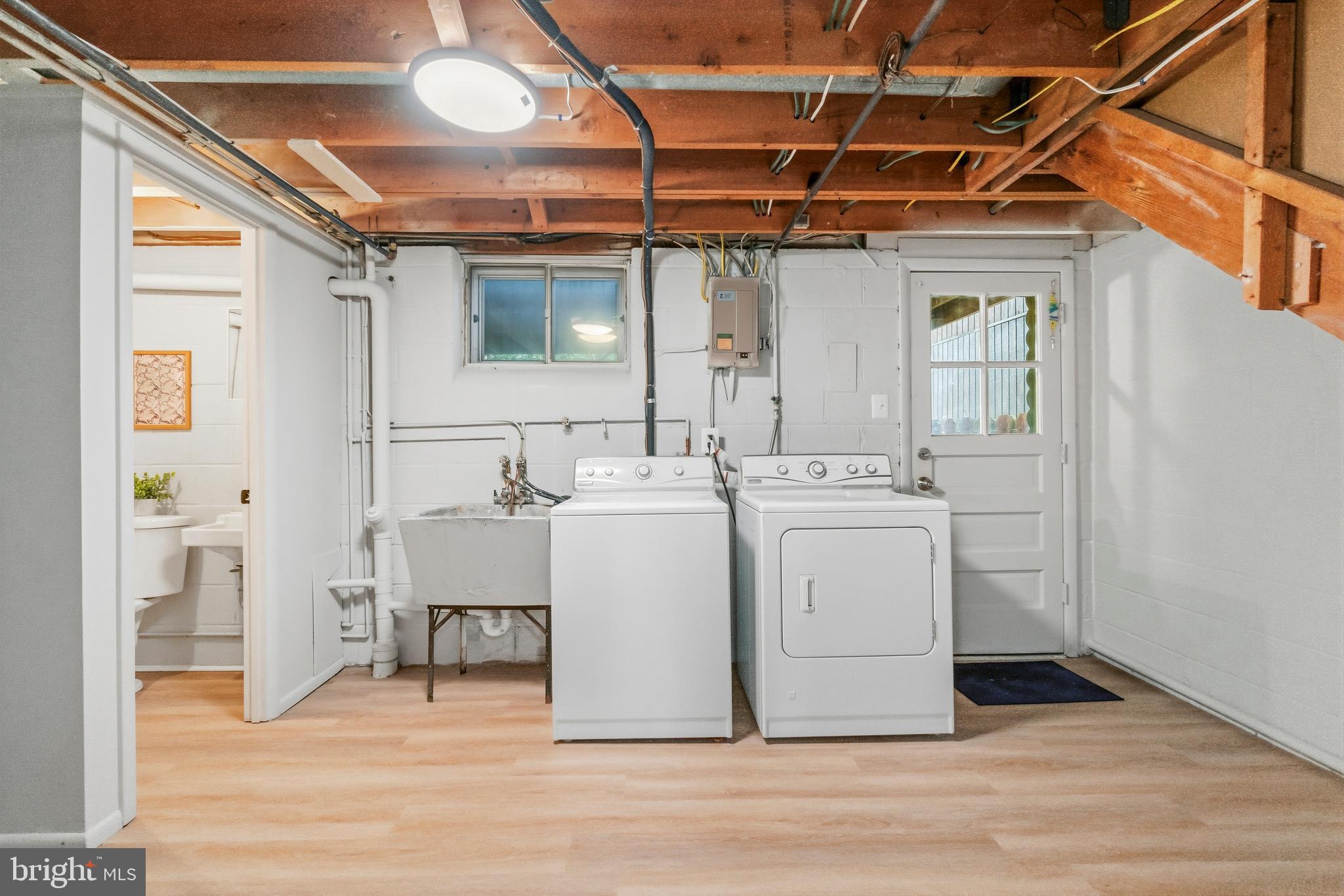 HUNTSMOOR - Residential