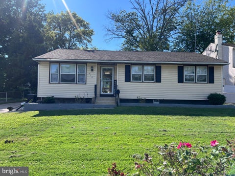 Homes For Sale - 518 Carver Court<br/> LAWNSIDE, NJ 08045