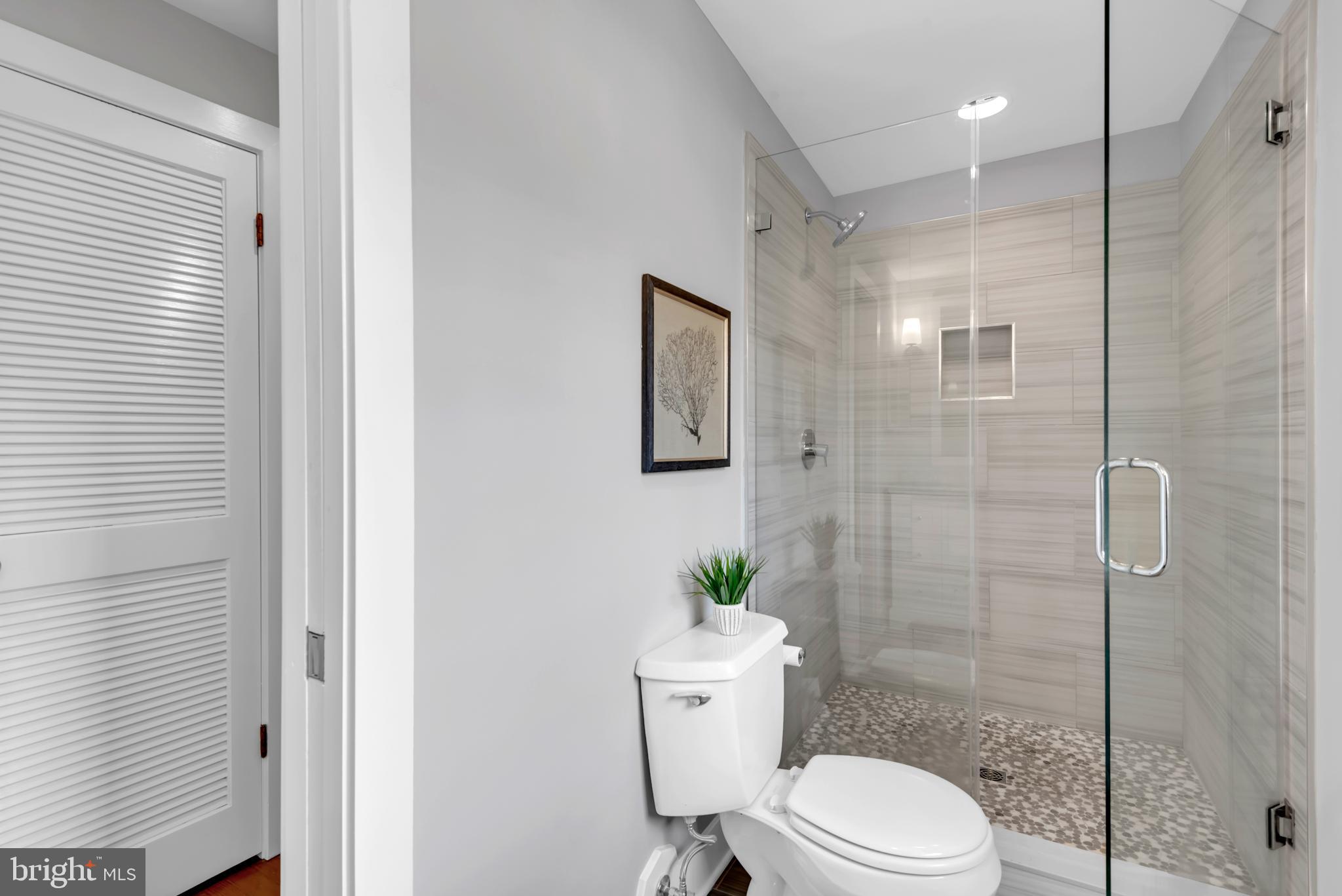 MURRAY HILL - Residential