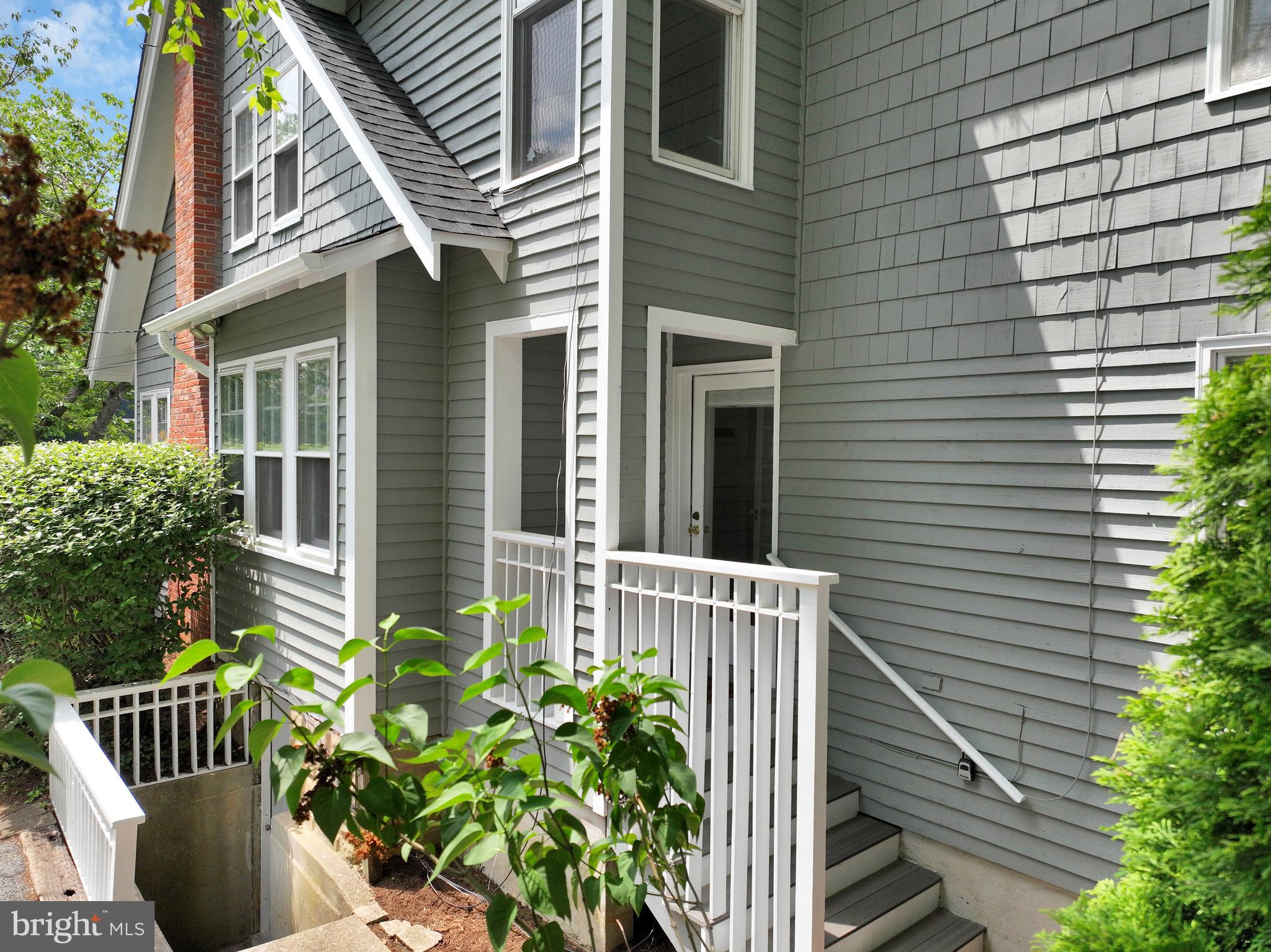 MURRAY HILL - Residential