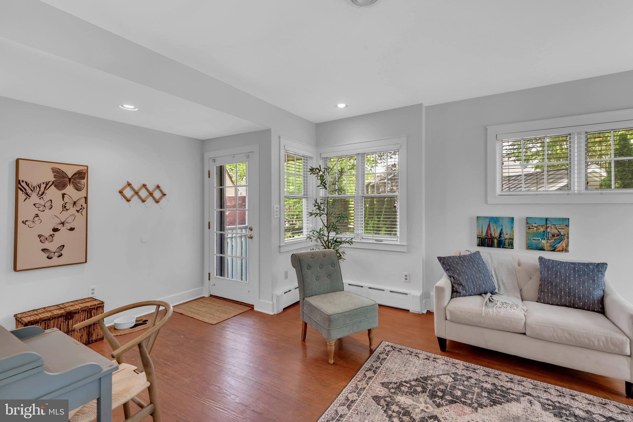 MURRAY HILL - Residential